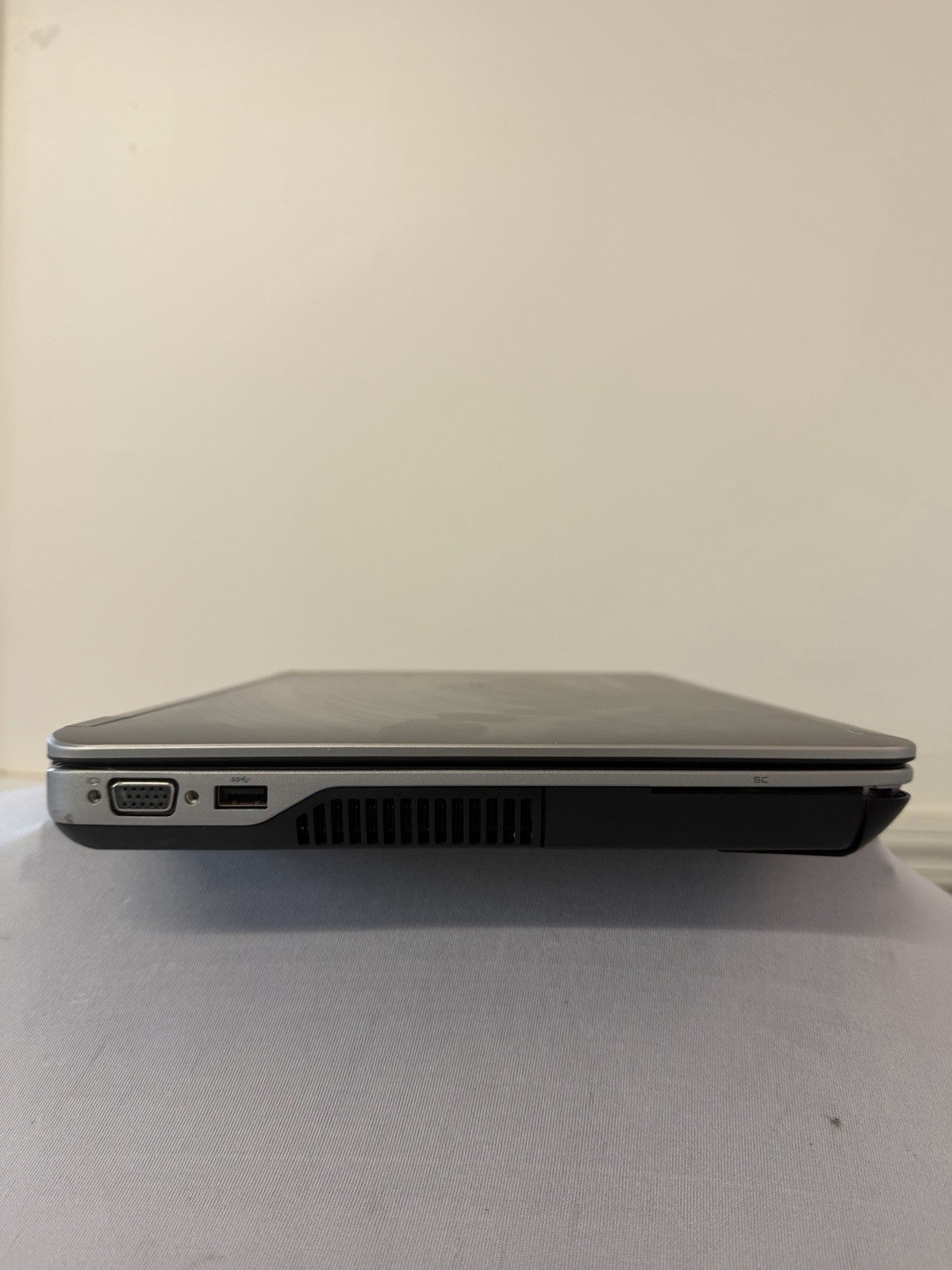 Dell Latitude E6440 Laptop – Good Screen – Intel i5-4300M – RAM 8GB – Read Des
