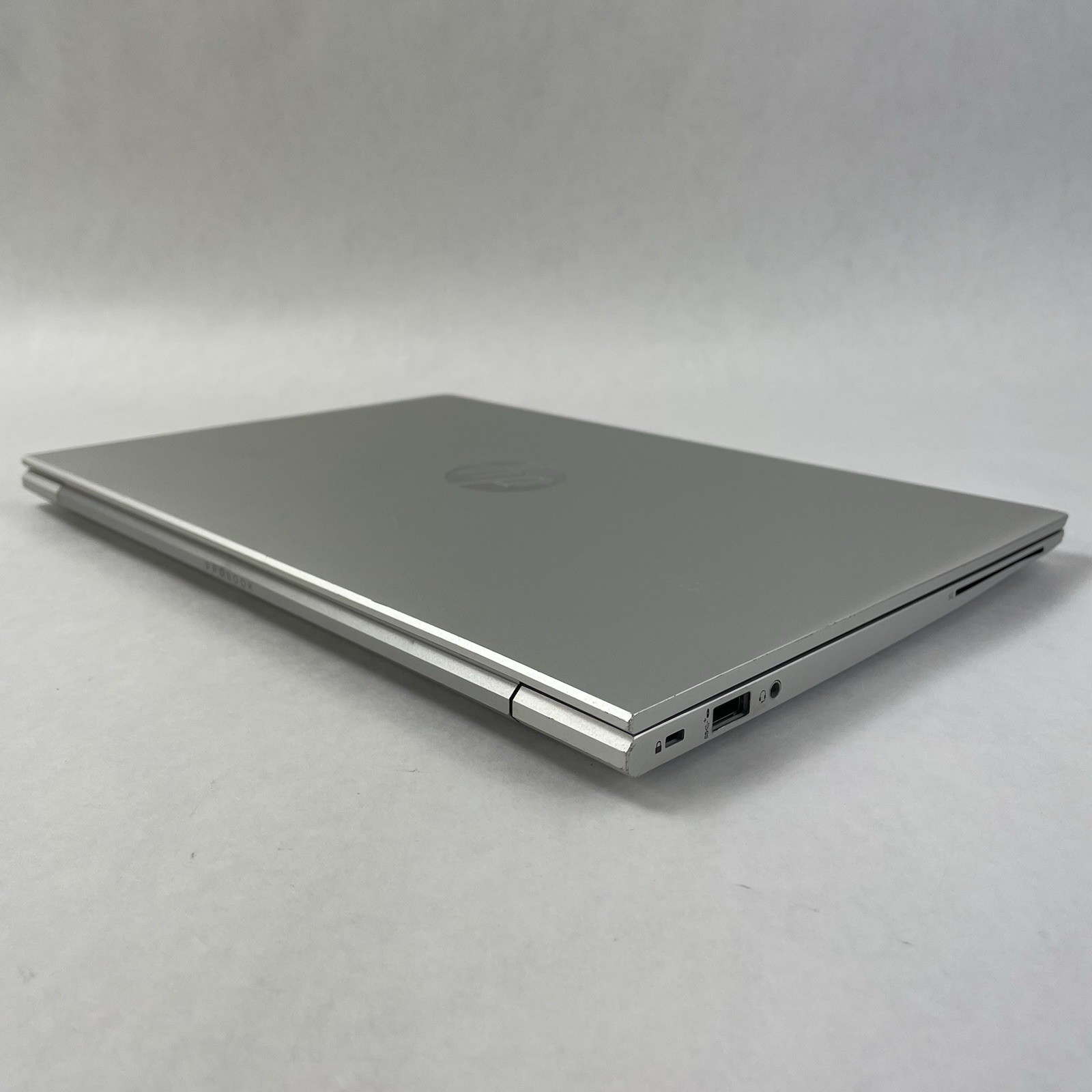 HP ProBook 630 G8 13.3″ i7-1165G7 2.80 GHz 8 GB RAM No SSD/OS/AC – Dents