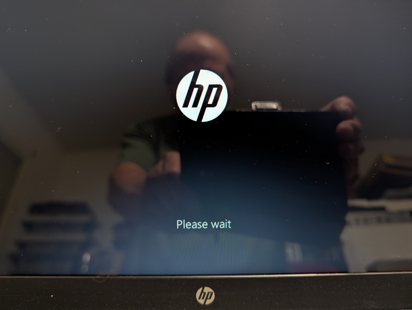 HP Stream (6SH07UA) 14-cb164wm 14 inch (32GB, Intel Celeron N, 1.10 GHz, 4GB)