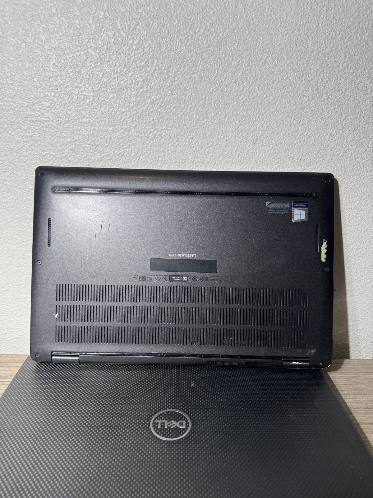 [Lot 3] Dell Latitude 7410 [i5-10310U, 16GB RAM, 256GB NVMe] NoOS ScreenDMG