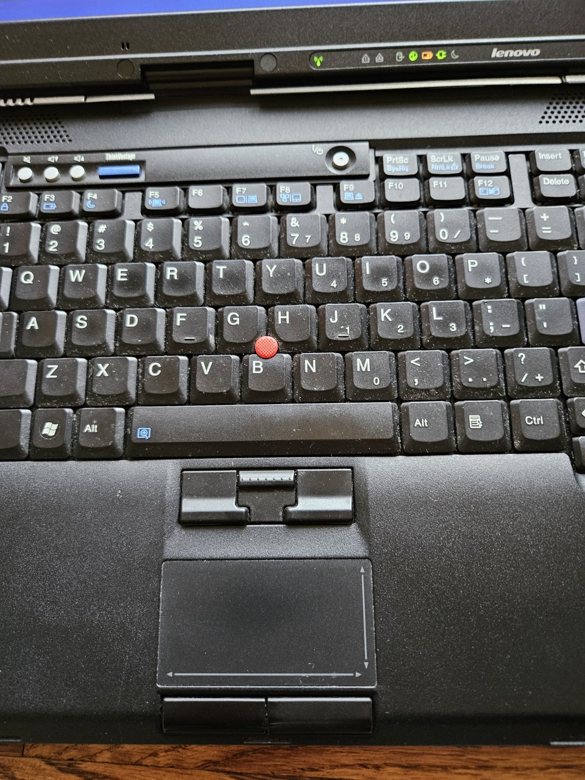 ThinkPad T500 4 GB/320 GB HDD/15″ screen/ Windows XP Pro. Ready to Use