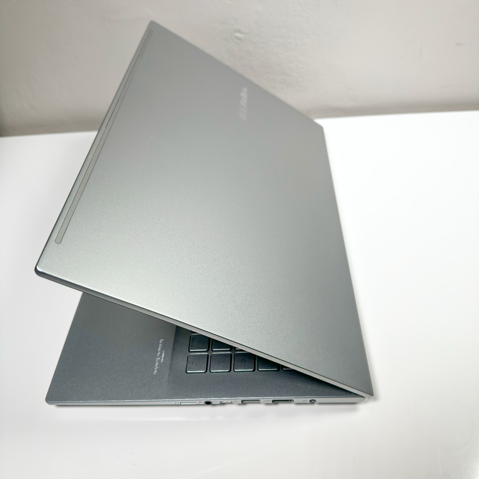 ASUS VivoBook 15 K513E i7-1165G7 12GB RAM 512GB SSD FHD 15.6″ W11 Silver