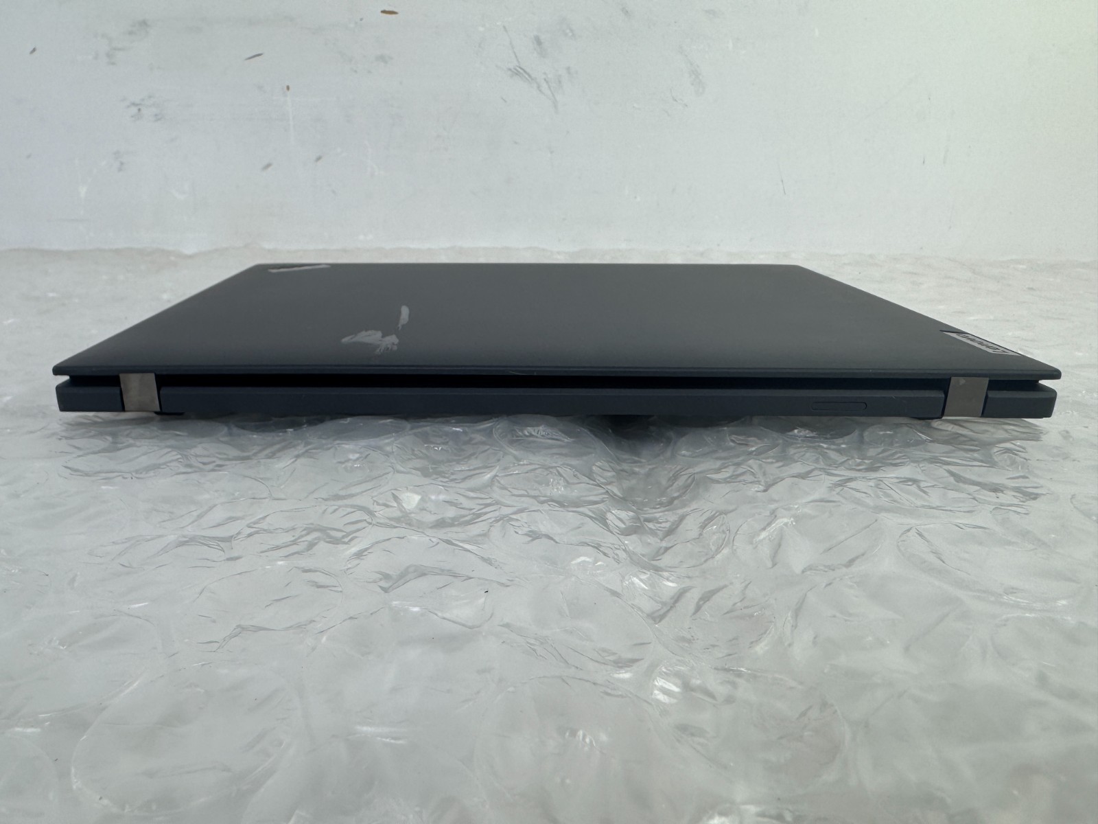Lenovo ThinkPad T14 Gen 3 i7-1265U 32GB 512GB SSD 14″ FHD+ Win 11 Pro