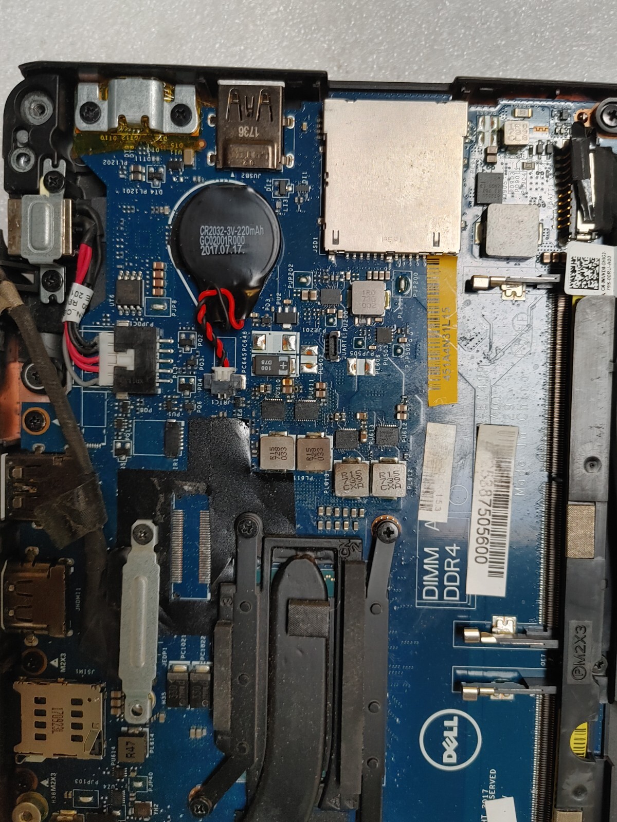 Dell Latitude 5480 Core i5-7440HQ@2.80GHz , NO RAM ,NO HD ( Selling Motherboard)