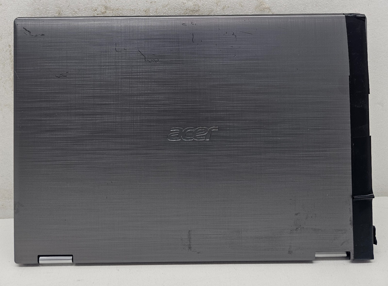 Acer Spin SP314-52-39AH Laptop Intel i3-8145U 4GB Ram NO HD/OS (FL)