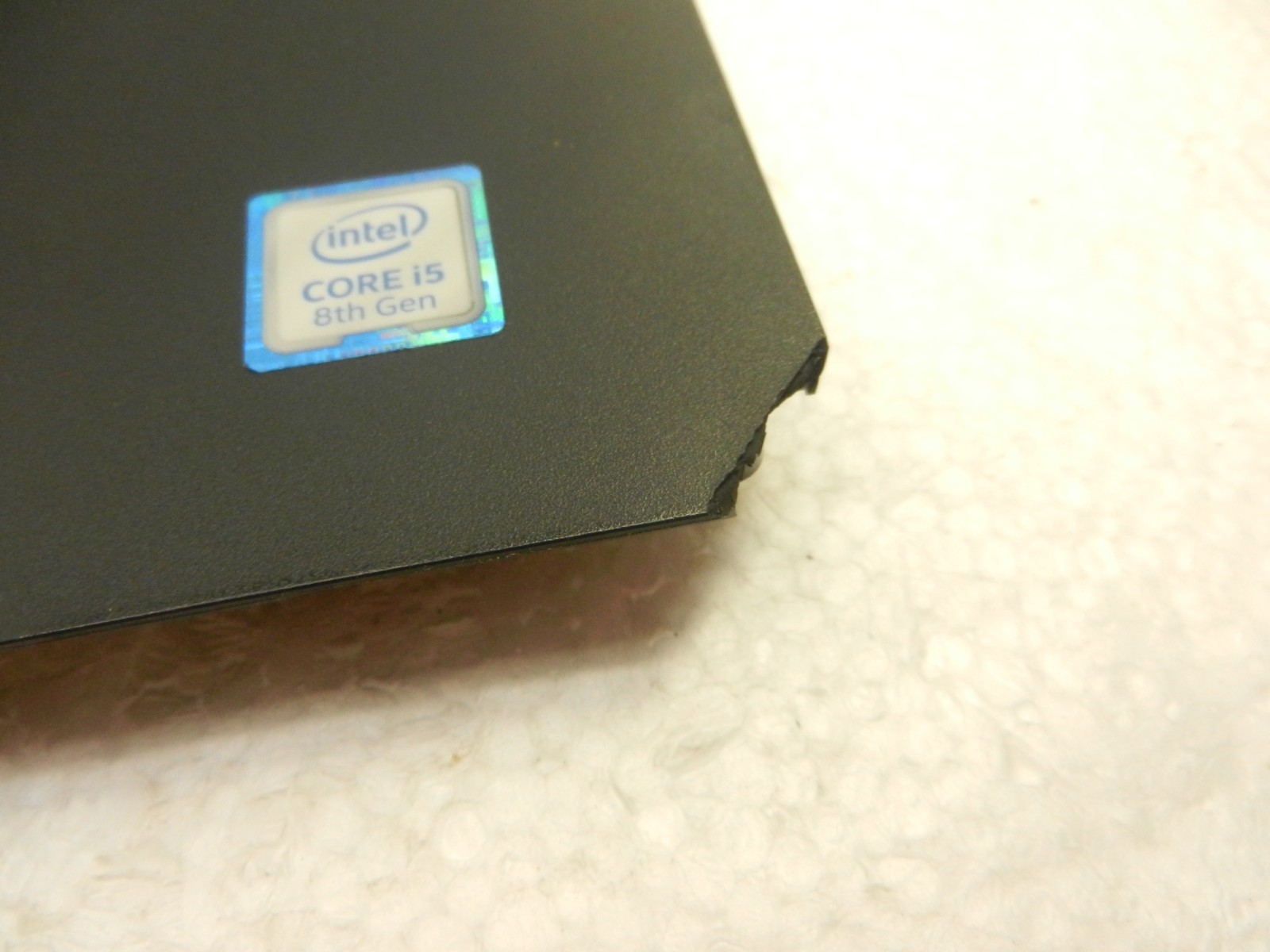 Dell Latitude 3400 Intel i5-8265U 1.6GHz 8GB RAM No Drive No OS