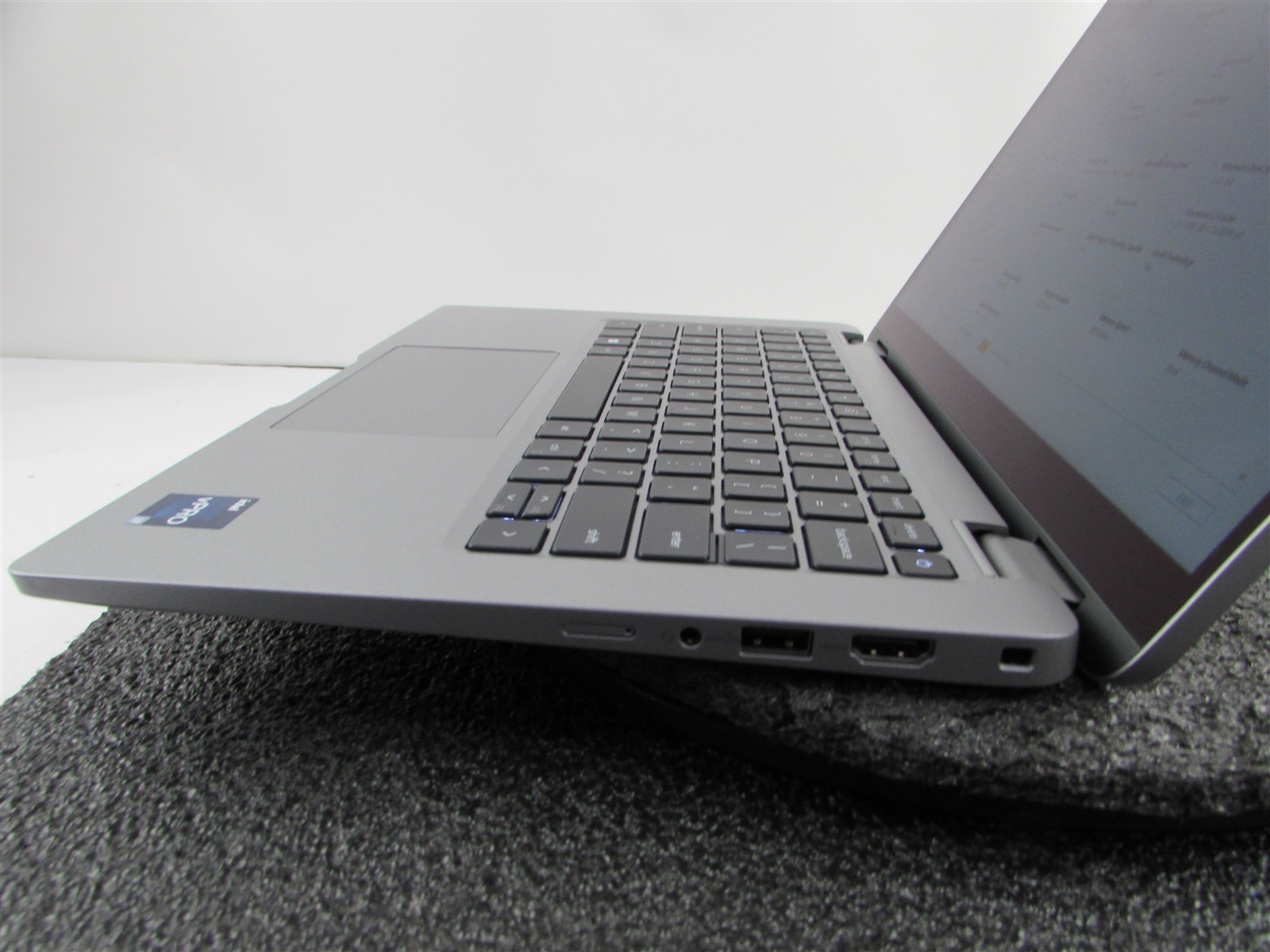 DELL LATITUDE 5340 1920X1080 FHD TOUCH I7-1365U 512GB SSD 16GB RAM NO O.S