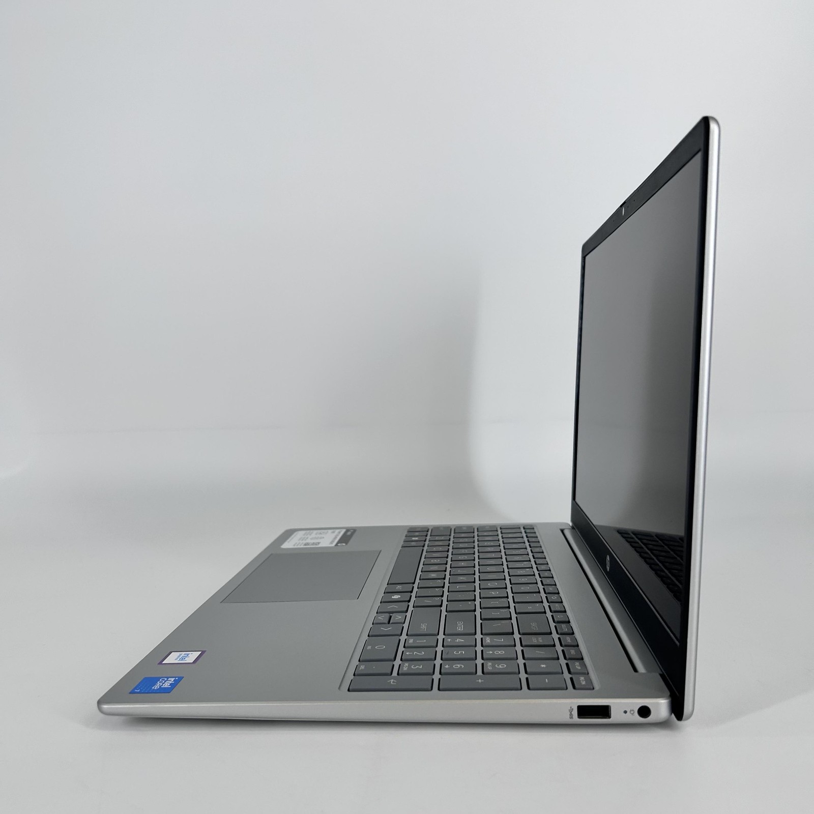 HP Laptop 15-fd0127dx FHD TOUCH 1.8 GHz Core 7 150U 16GB 512GB SSD Excellent