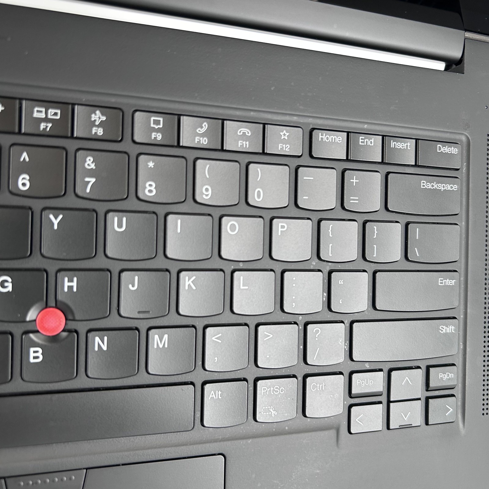 Lenovo ThinkPad P1 Gen 5 16 UHD+ 2.4 GHz i7-12800H 32GB 1TB SSD NVIDIA RTX A1000