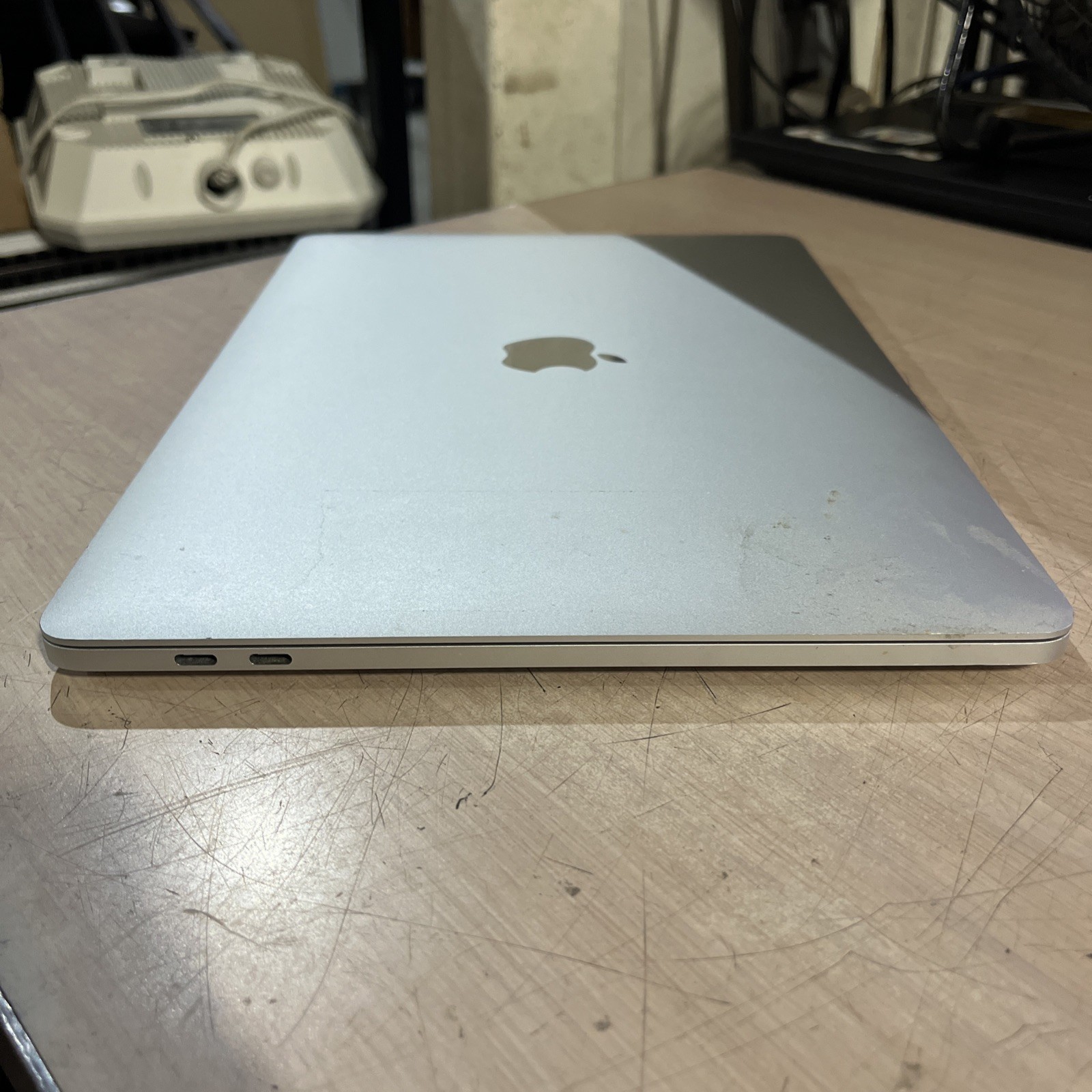 APPLE MACBOOK PRO 13″ TOUCH/2019 CORE I5-8279U 2.4GHZ 8GB RAM 256SSD