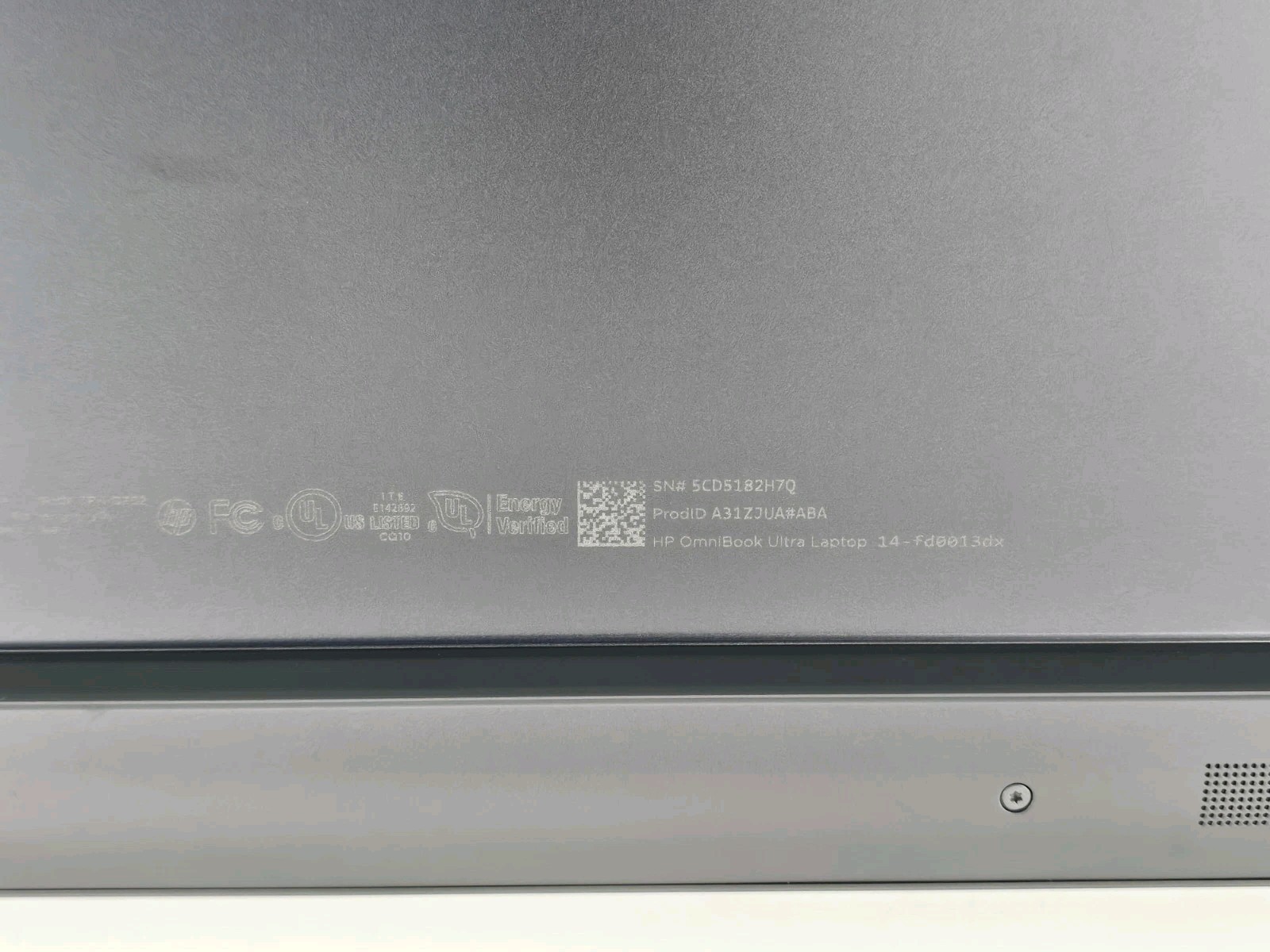 HP OmniBook Ultra 14″ 2.2K Touch, AMD Ryzen AI 9 365, 32GB RAM, 1TB SSD – Good