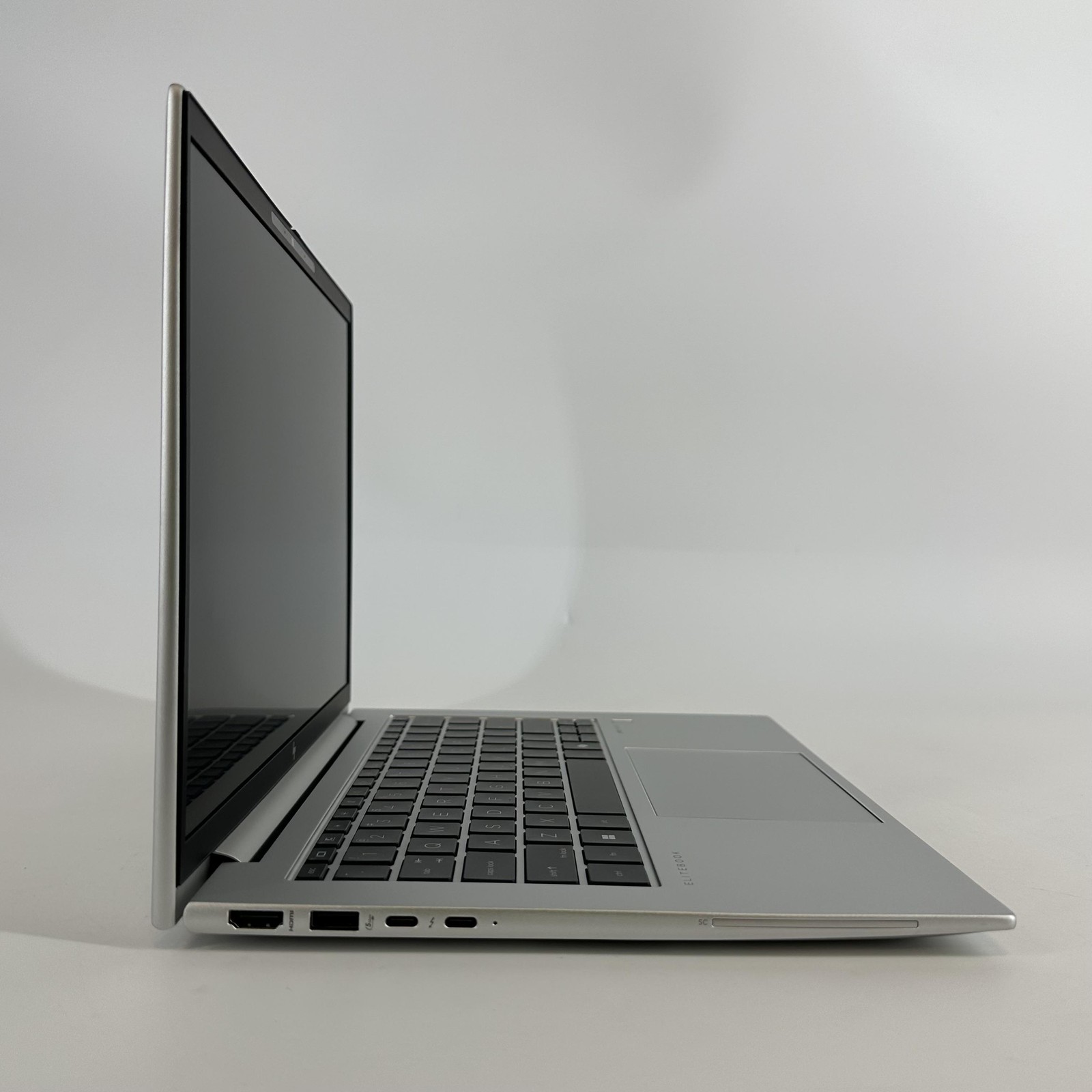 HP Elitebook 845 G11 14 FHD+ TOUCH 3.3 GHz Ryzen 7 PRO 8840U 32GB 512GB SSD