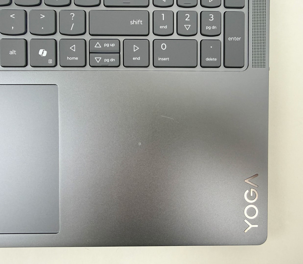 Lenovo Yoga Pro 9 16IAH10 16″ 2.8K OLED Touch Ultra 9 285H 32GB 1TB RTX 5050 W11
