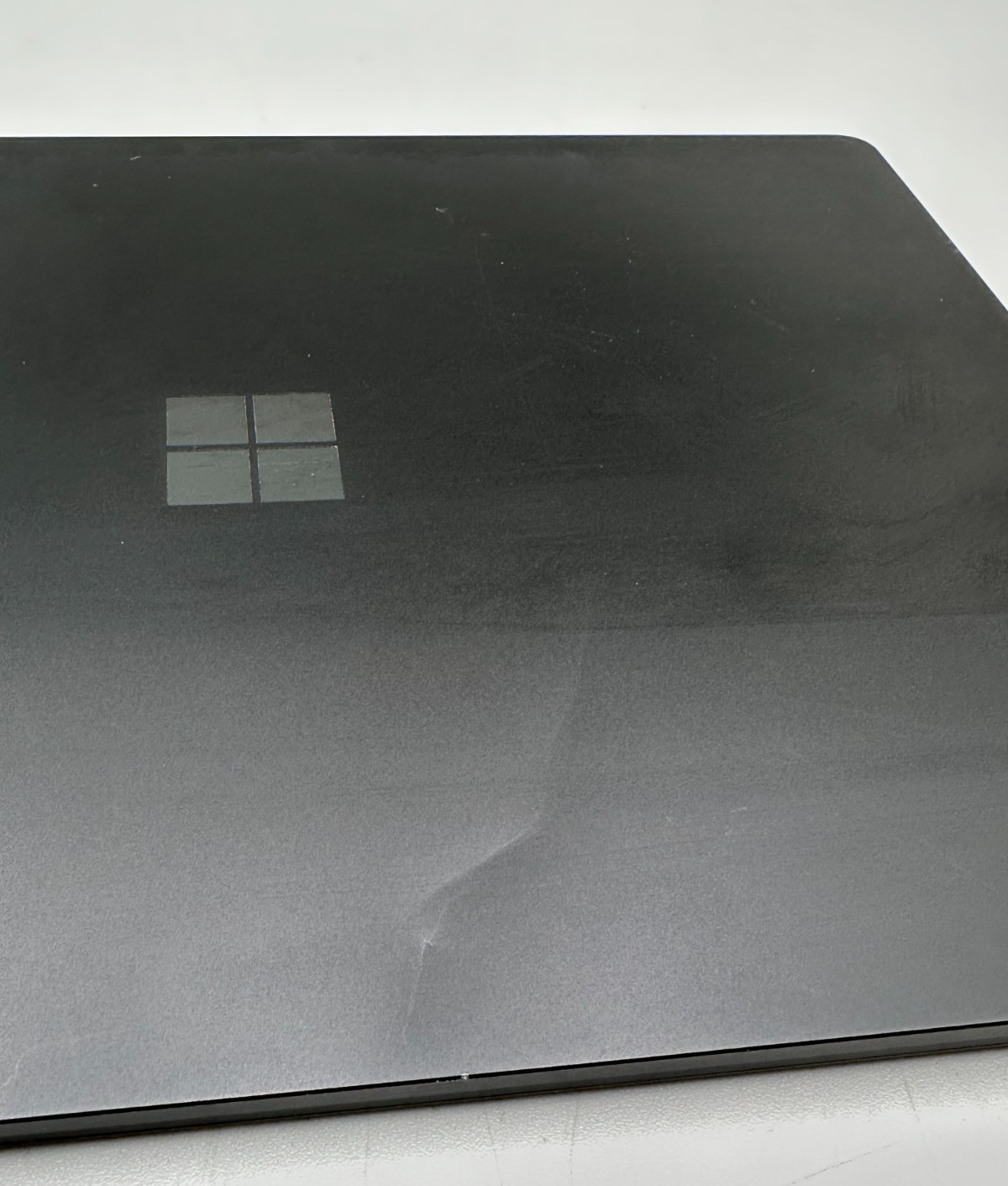 Microsoft Surface Laptop 4 1951 13.5″ i7-1185G7 3GHz 16GB DDR4 1TB SSD Black C