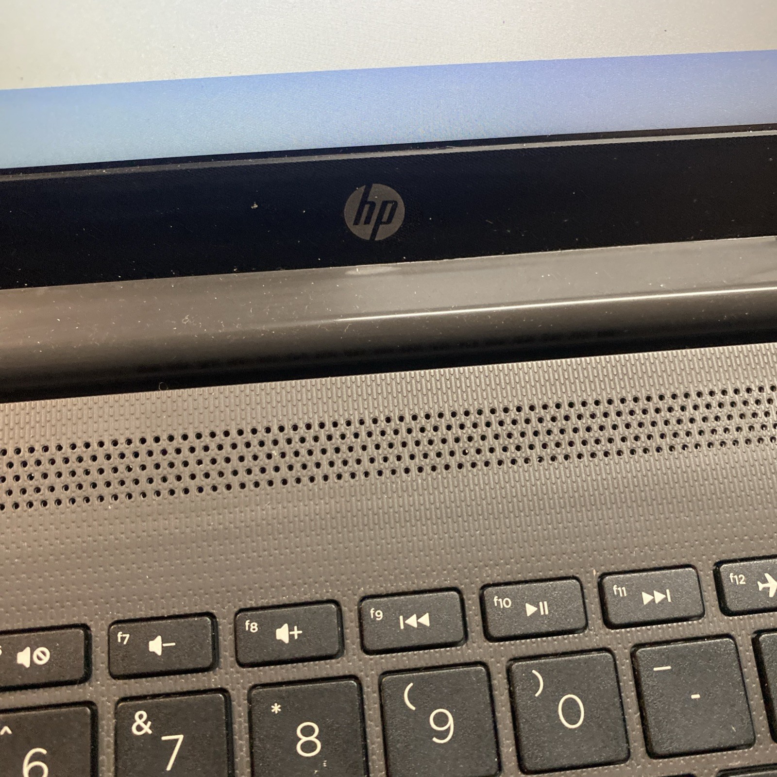 HP 255 G7 Ryzen 3 2200u 2.5GHz, 8GB Ram, 256GB SSD, Windows 11