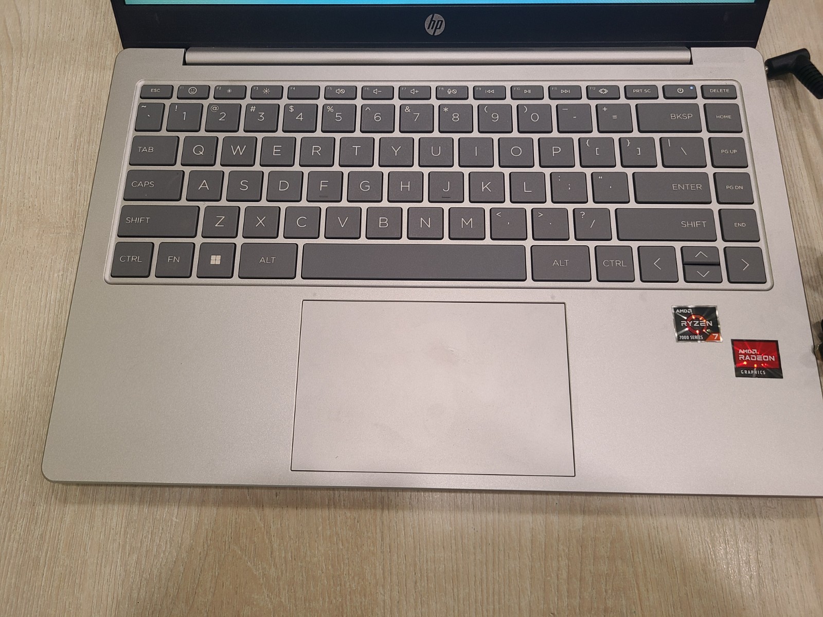 HP 14-EM0085CL Laptop 14″ AMD Ryzen 7 7730U 16GB RAM 1TB SSD Exc. Cond. SEE DESC