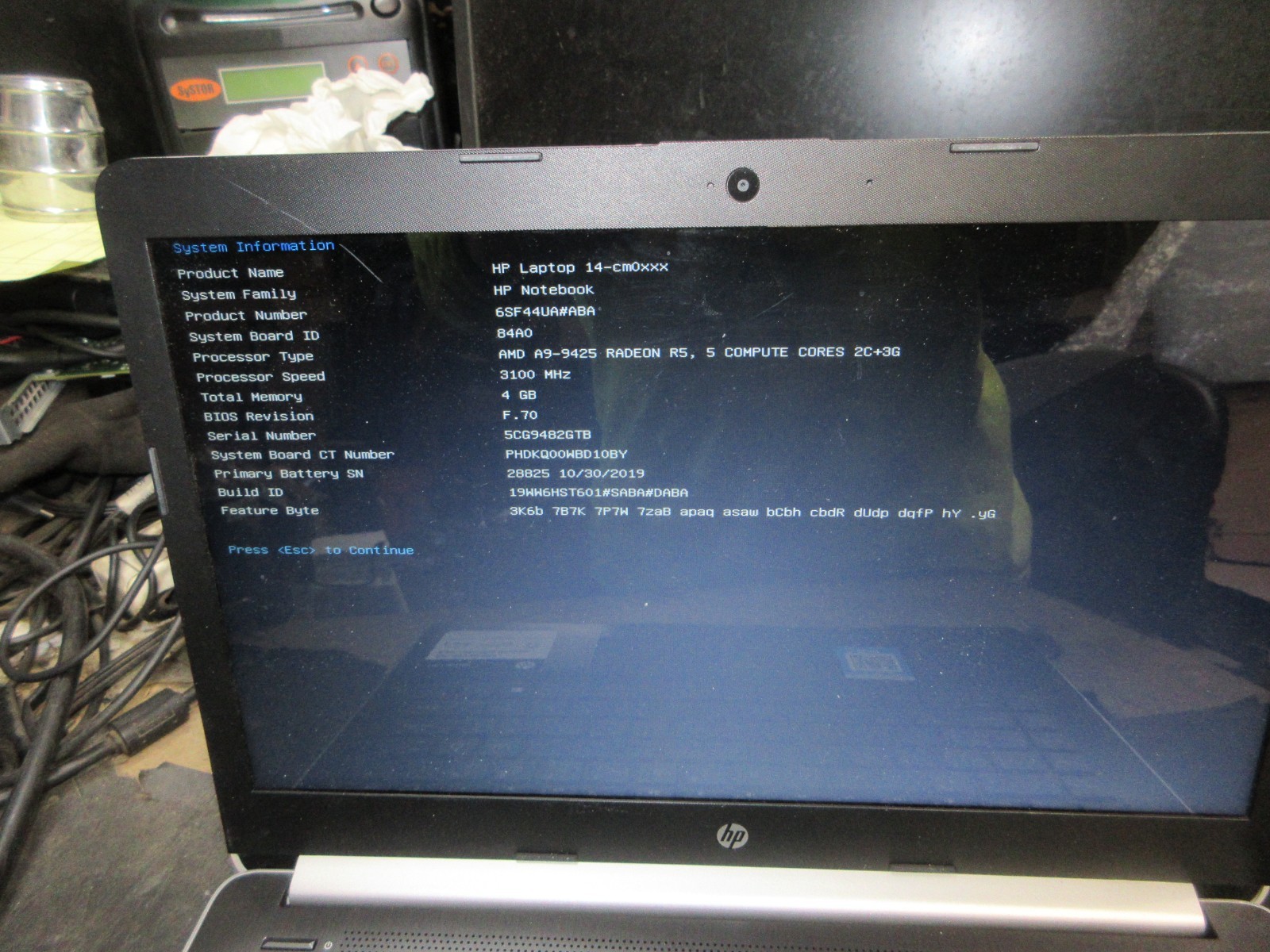 HP Laptop 14-cm0xxx AMD A9-9425 Radeon R5 4GB RAM w/Battery, No OS/HDD