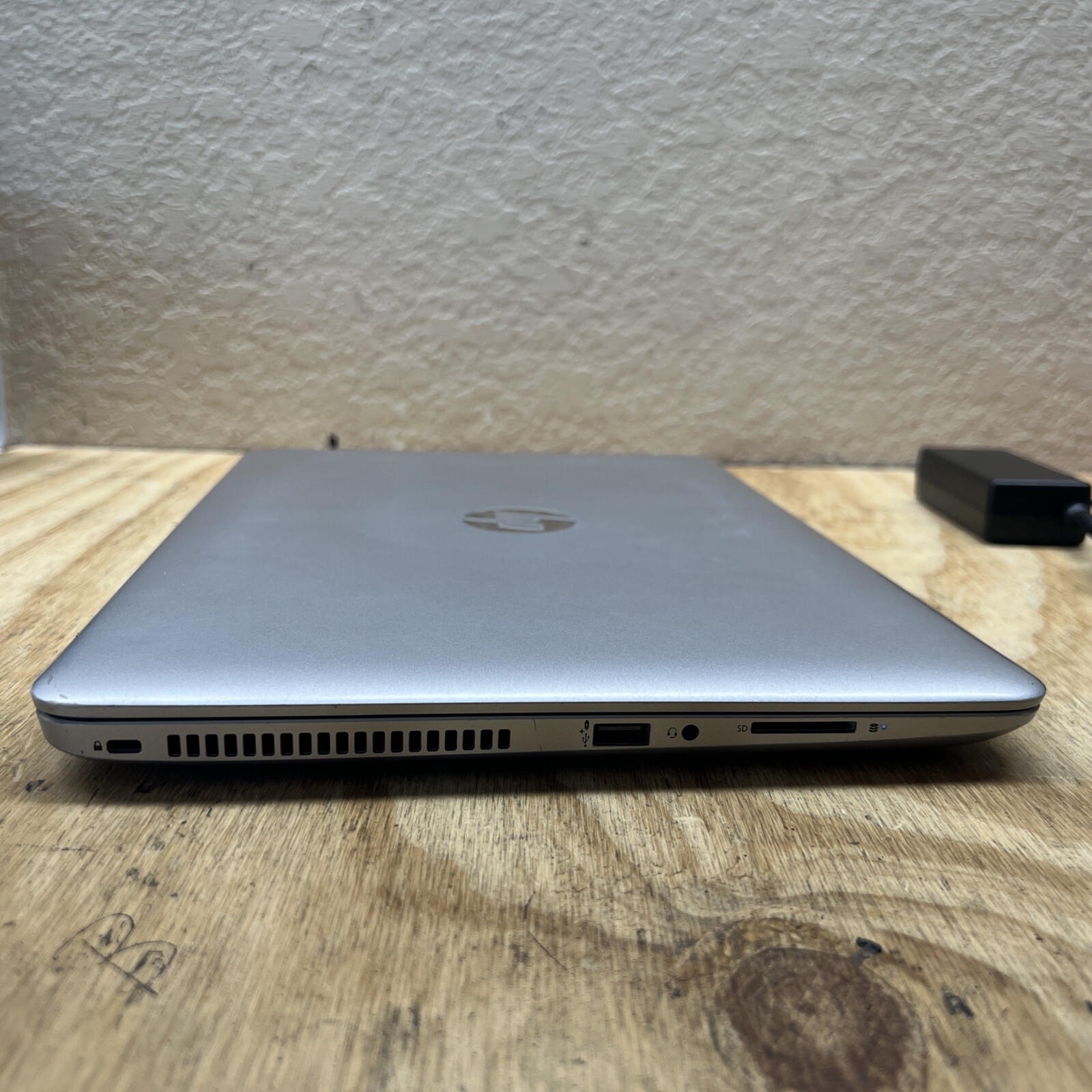 HP ProBook 440 G4 14″ HD i5-7200U 2.5GHz 8GB RAM 256GB W11