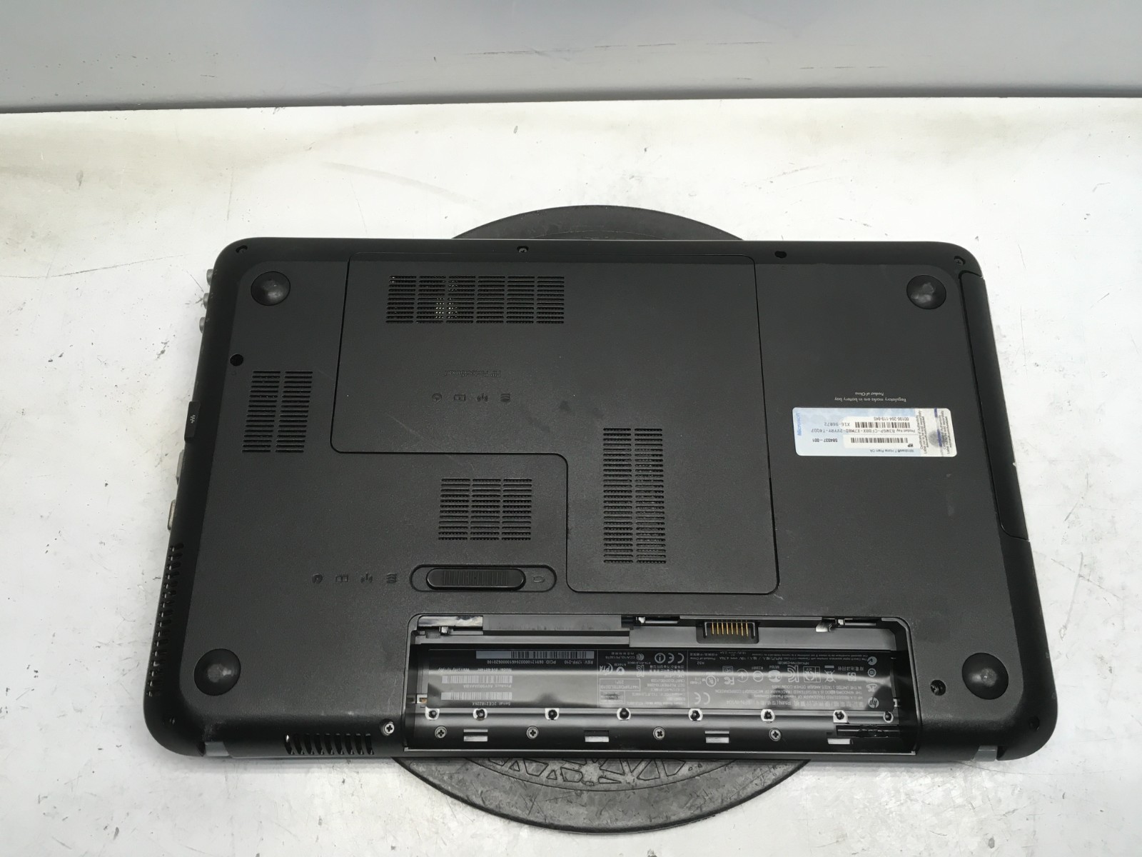HP Pavilion DV6-6C14NR Intel i5-2450M 2.5GHz 4 GB NO HDD