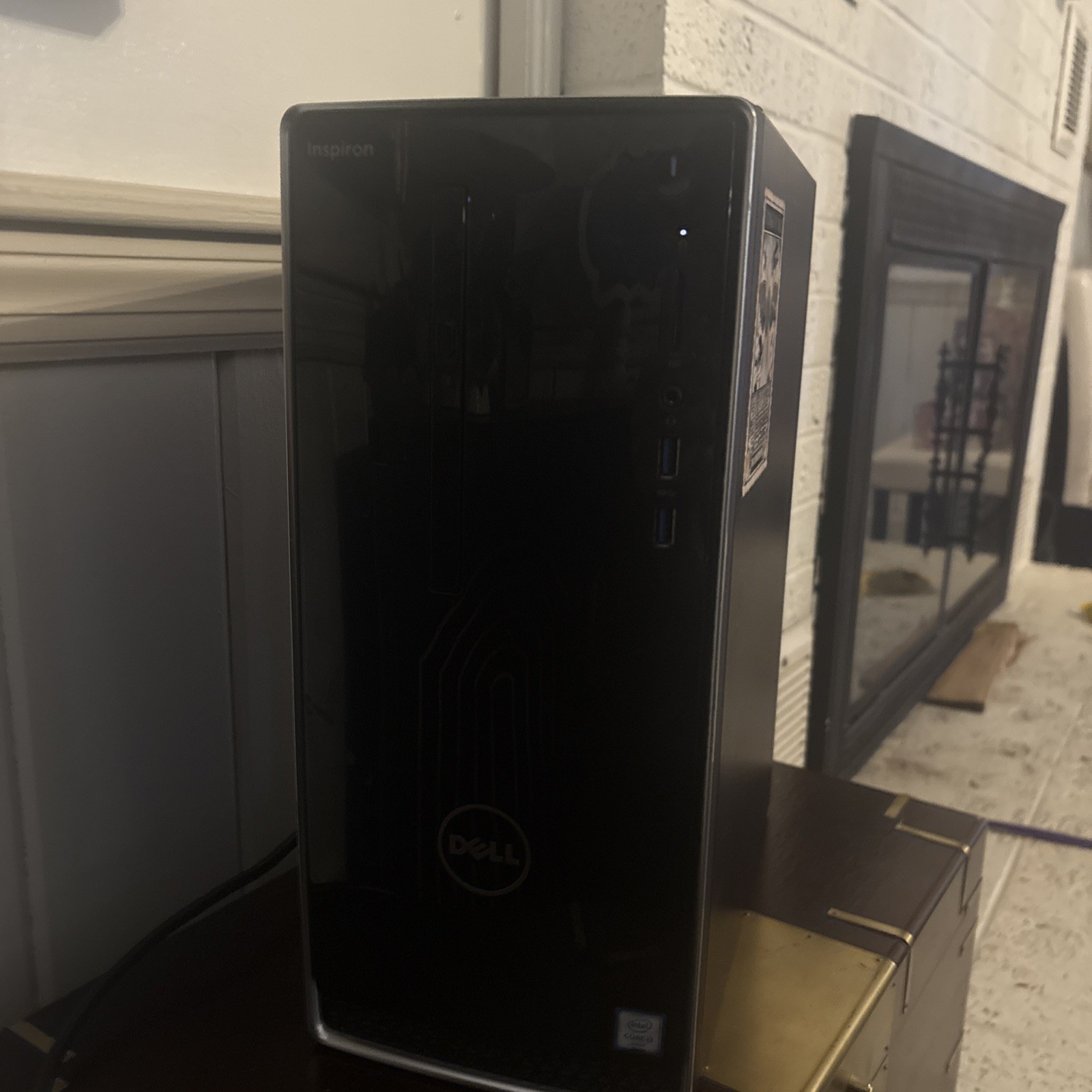 Dell Inspiron 3314/ 6thGen Core i3 / 4GB RAM /