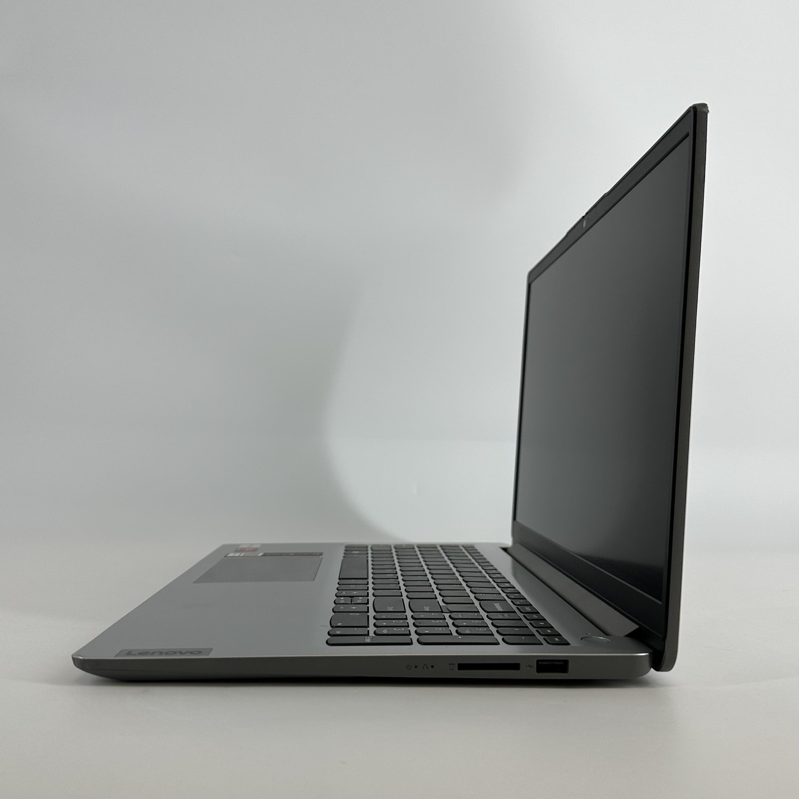 Dell IdeaPad 1 15.6 HD 2.3 GHz Athlon Silver 3050U 4GB 128GB SSD Good