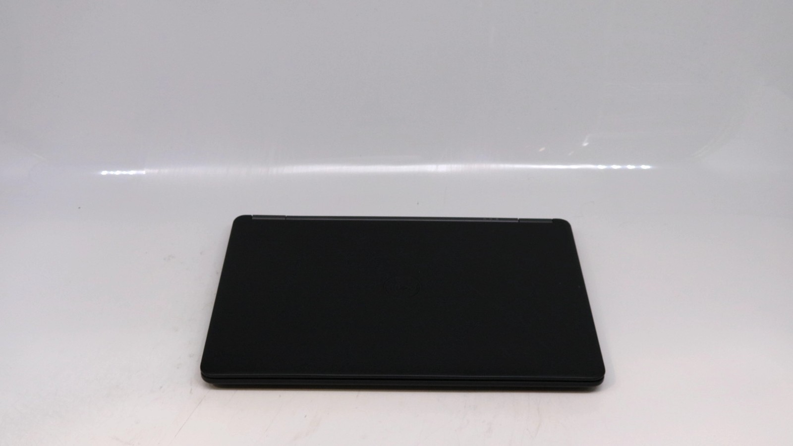 Dell Latitude E7450 14″ i5-5300u 8GB 256GB – Fair READ DESC