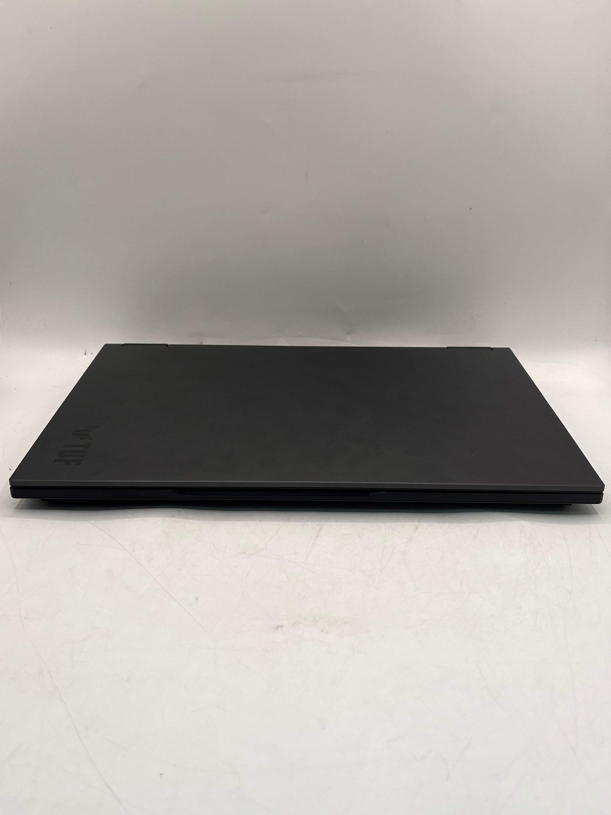 Asus TUF Gaming F16 16″ i5-13450HX 16GB 512GB RTX 5050 READ
