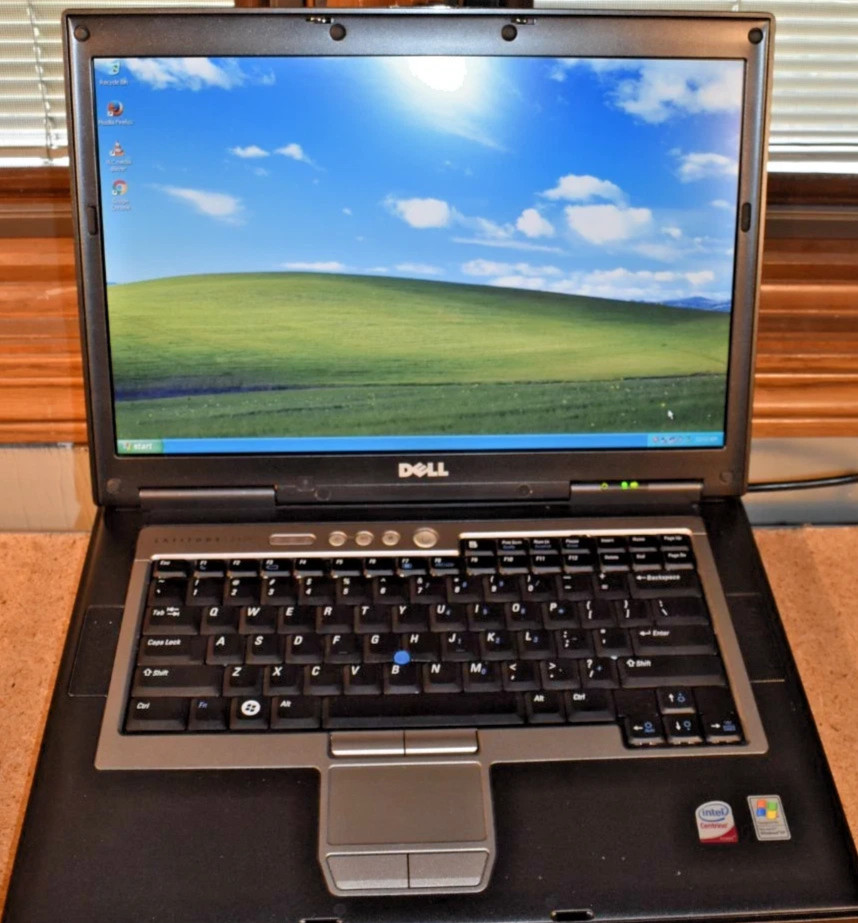 DELL Latitude D830 Duo 2.0GHz WinXP Laptop 4GB RAM 320GB CD/DVD Serial w/Charger