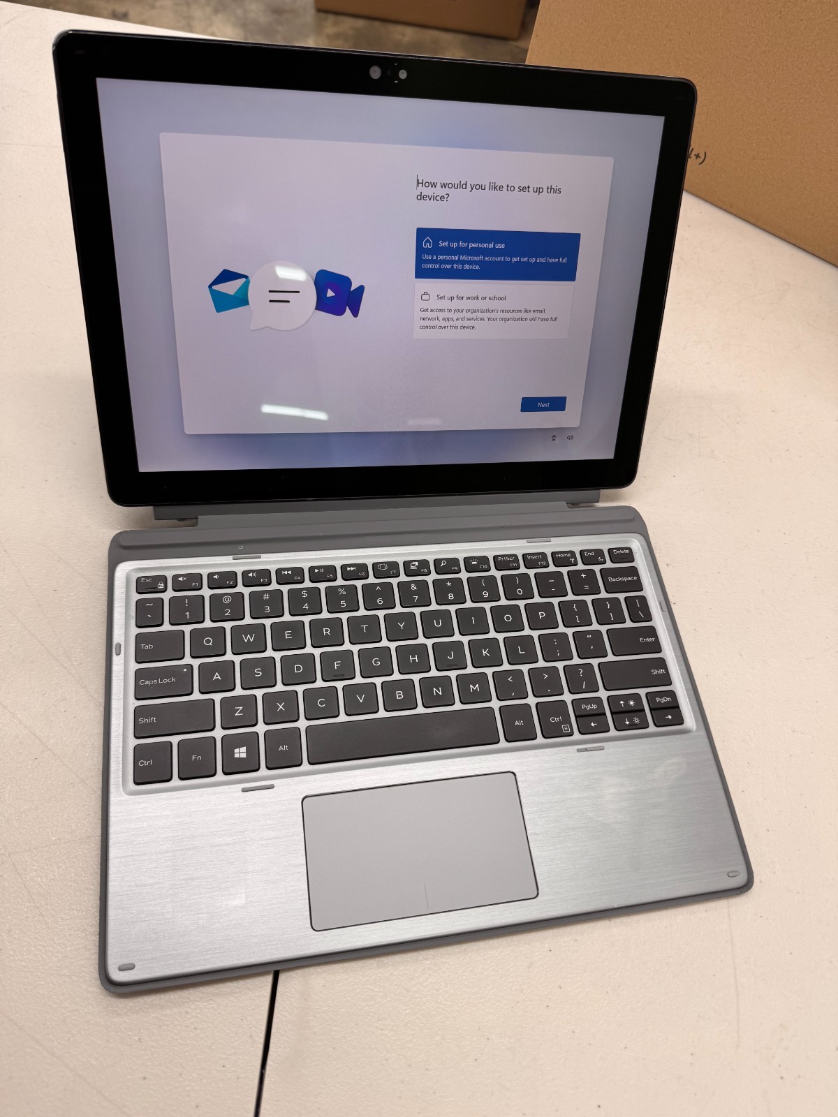 Dell Latitude 7210 2-in-1 12.3″ Touch i5-10310U 8GB RAM 256GB SSD Win 11 Pro