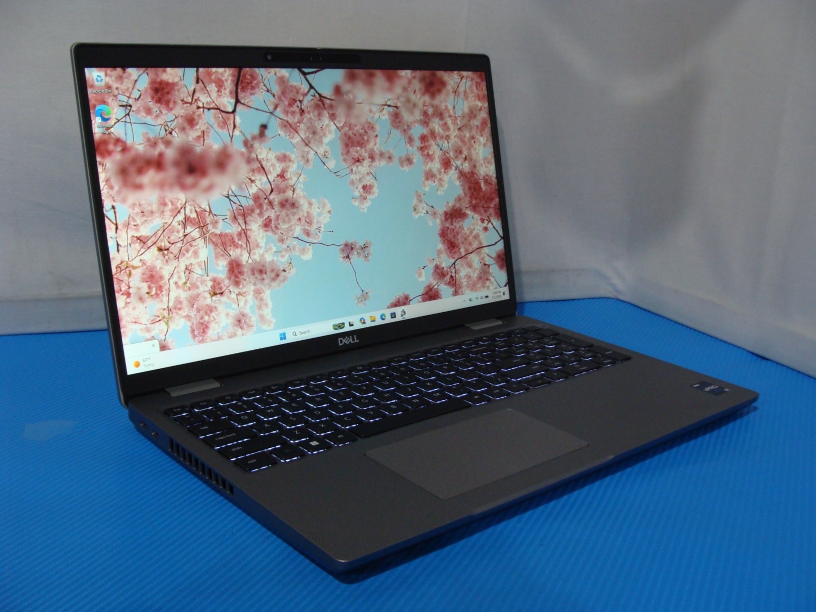 Dell Latitude 5531 15.6″FHD TOUCH i7-12800H max 4.8GB 32GB 512GB SSD EXL Battery