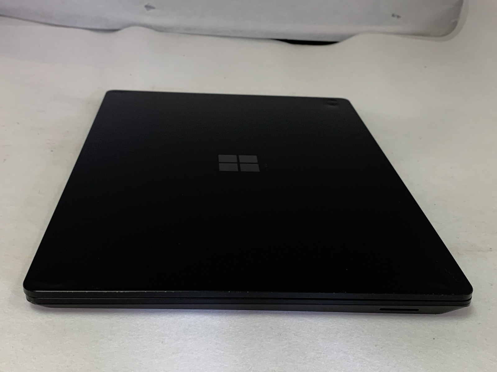 Microsoft Surface Laptop 4 i5-1145G7 2.6GHz 16GB 256GB NVMe W11P Mod. 1951