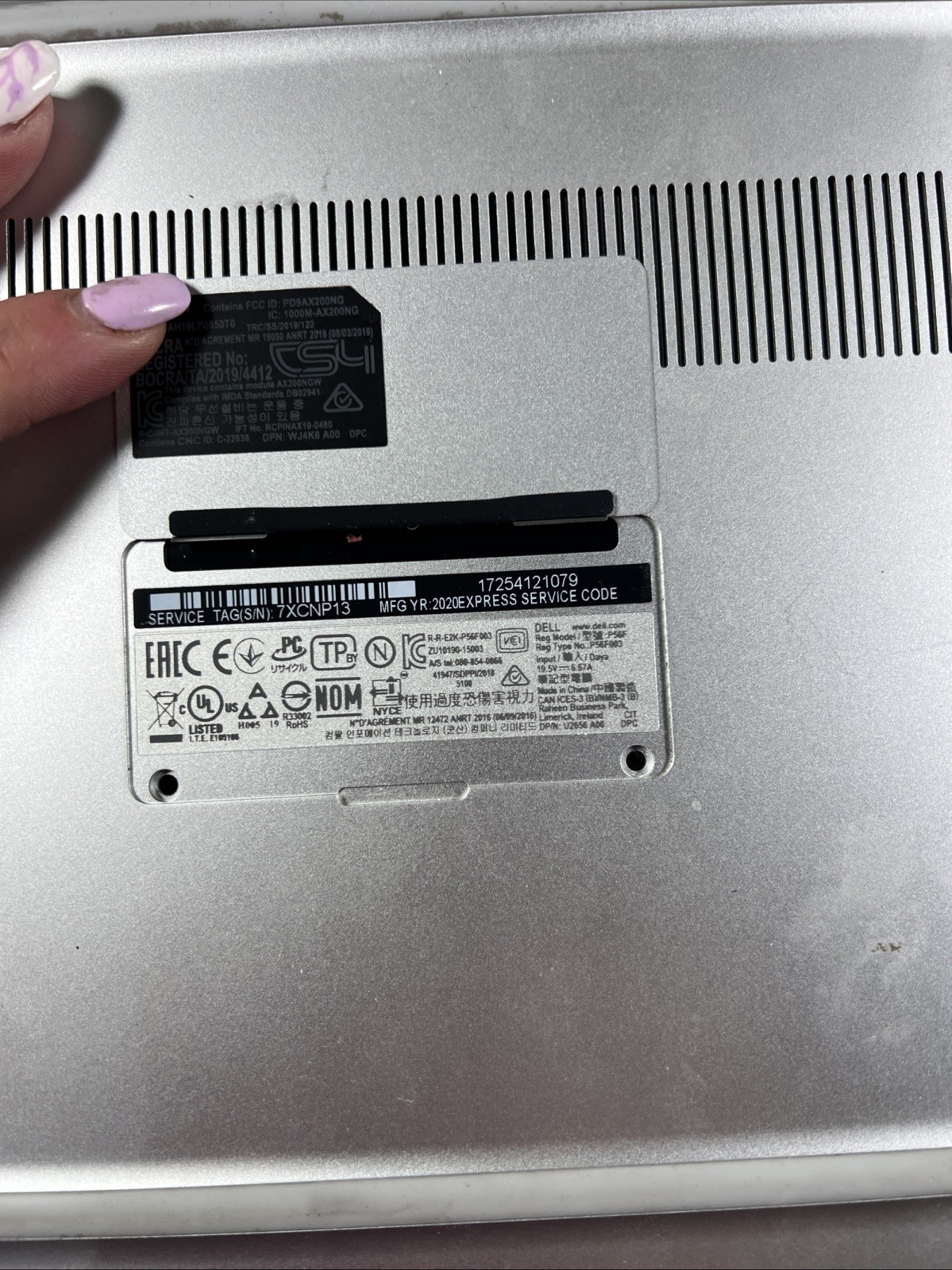 DELL XPS P56F INTEL CORE I5 9TH GEN 8GB RAM **POWER ON NO IMAGE **NO HD/ NO CADD