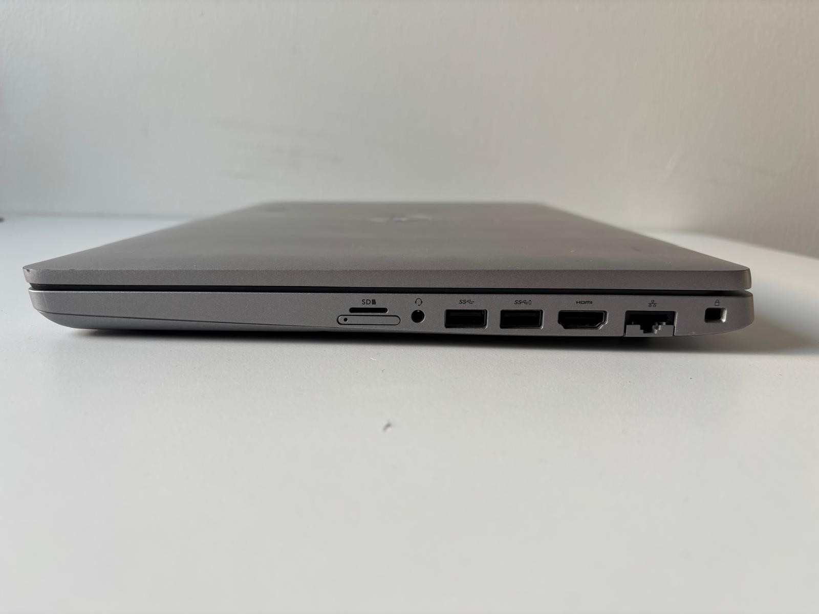 Dell Latitude 5510 15.6″ FHD i5-10310U 8GB DDR4 256GB NVMe SSD Win11 Pro