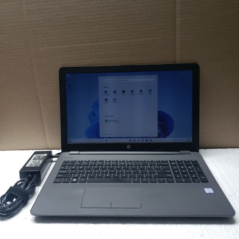 HP 250 G6 15.6 in Laptop i3-7020U 2.30 GHz 8GB 500GB 500GB HDD Windows 11 Pro