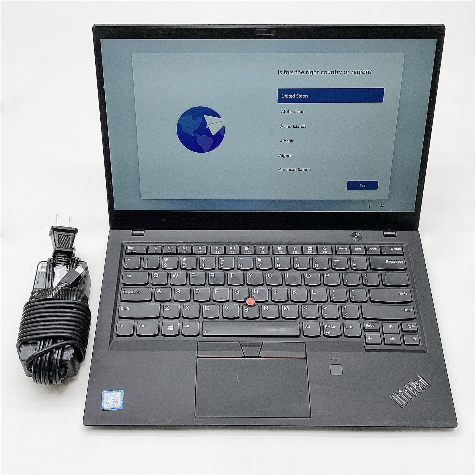 Lenovo ThinkPad X1 Carbon Laptop i5 8250U 1.60GHZ 14″ FHD 8GB 256GB NVMe Win 11