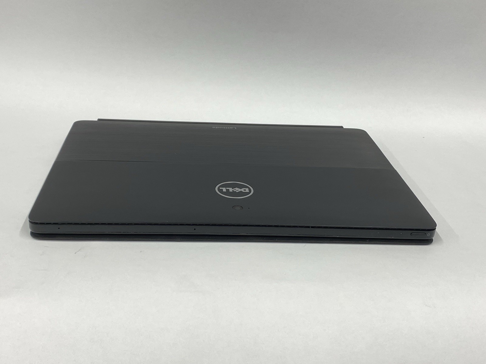 Dell Lat 5285-Grade B – FHD – Touch – i5-7300U – 8GB – 256GB – Win 10 – READ