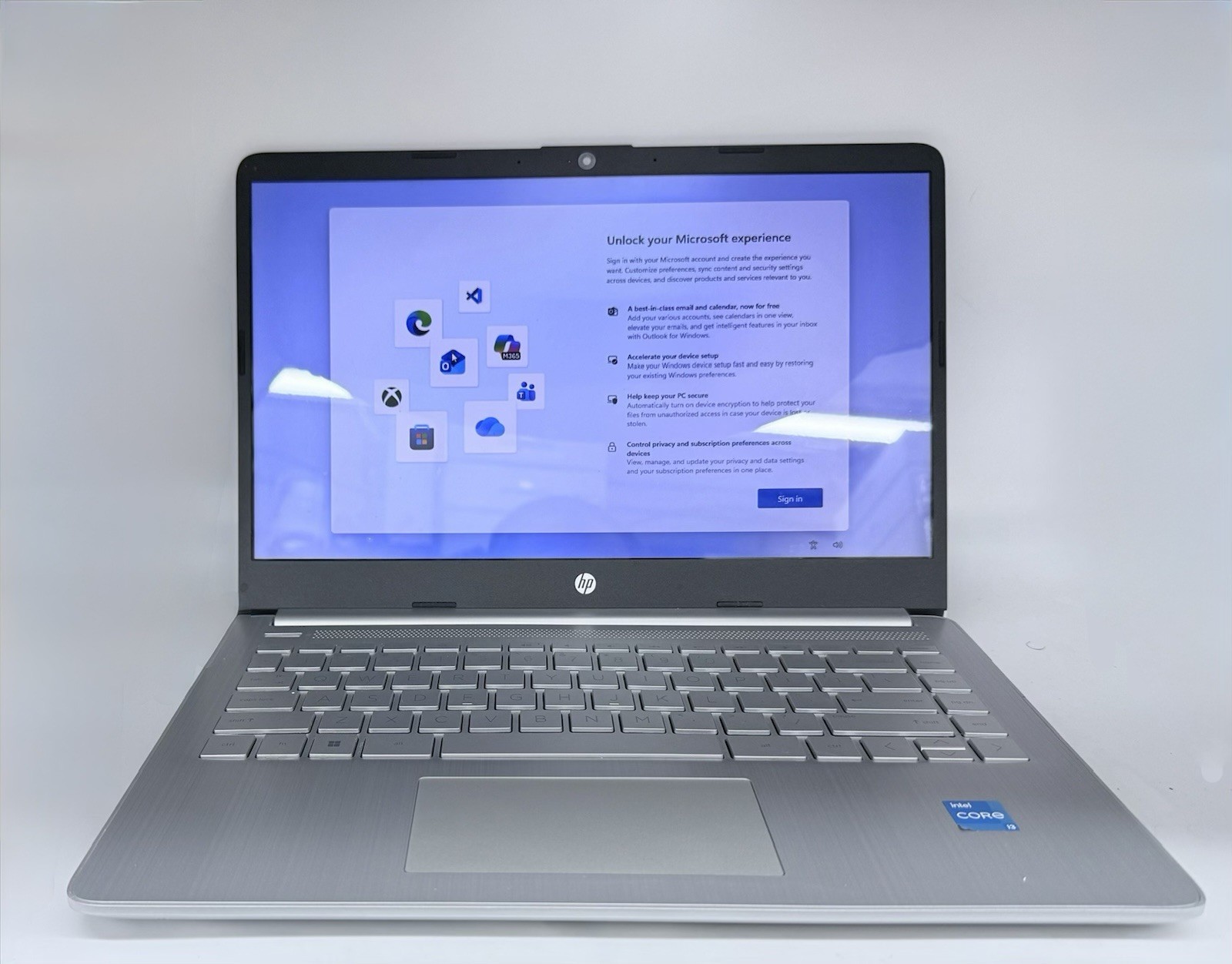 HP 14-dq2031wm 14″ HD Notebook Intel Core i3-1115G4 3.0GHz 4GB RAM 128GB SSD