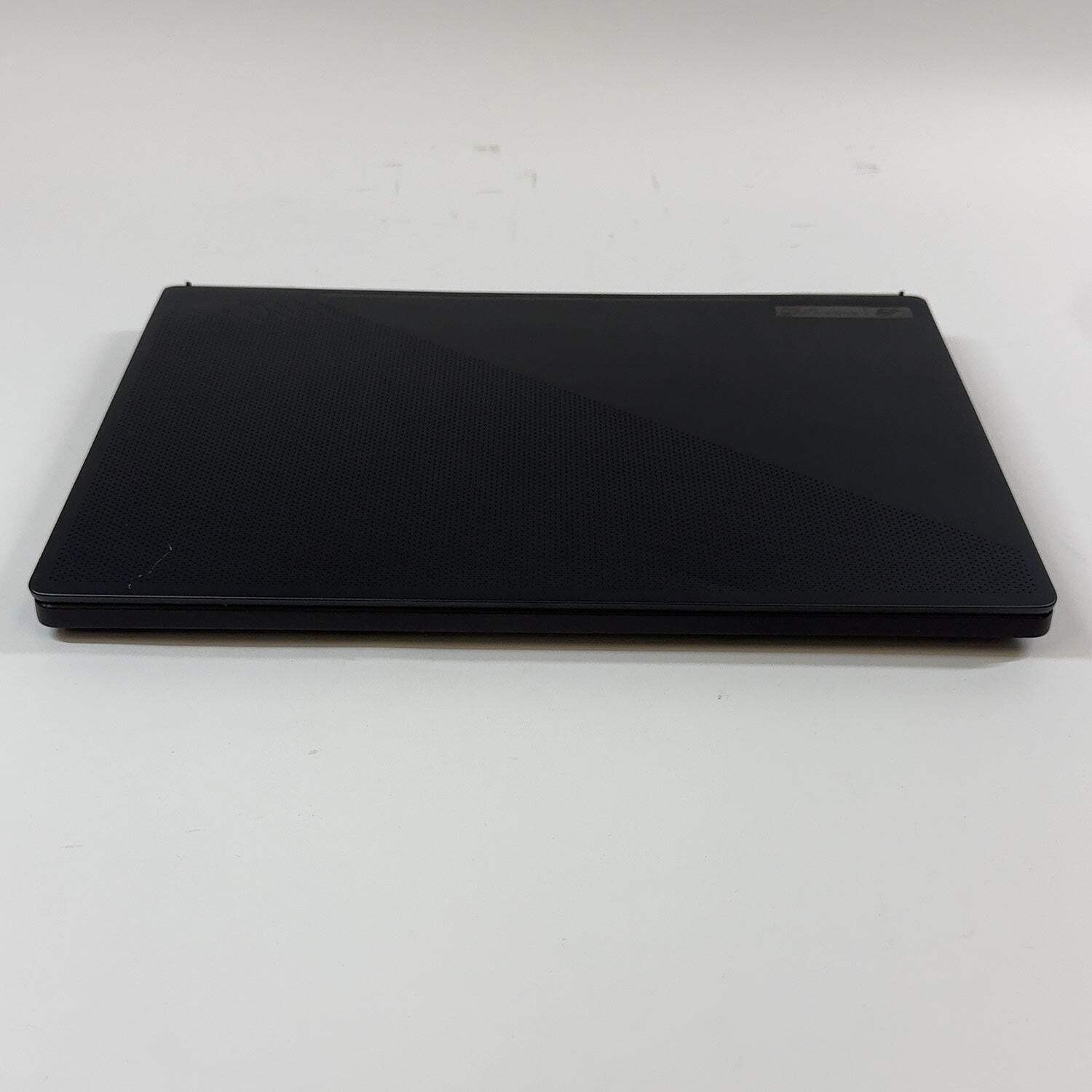 Asus ROG Zephyrus G15 15.3″ Ryzen 9 5900HS 3.3GHz 16GB RAM 1TB SSD RTX 3080