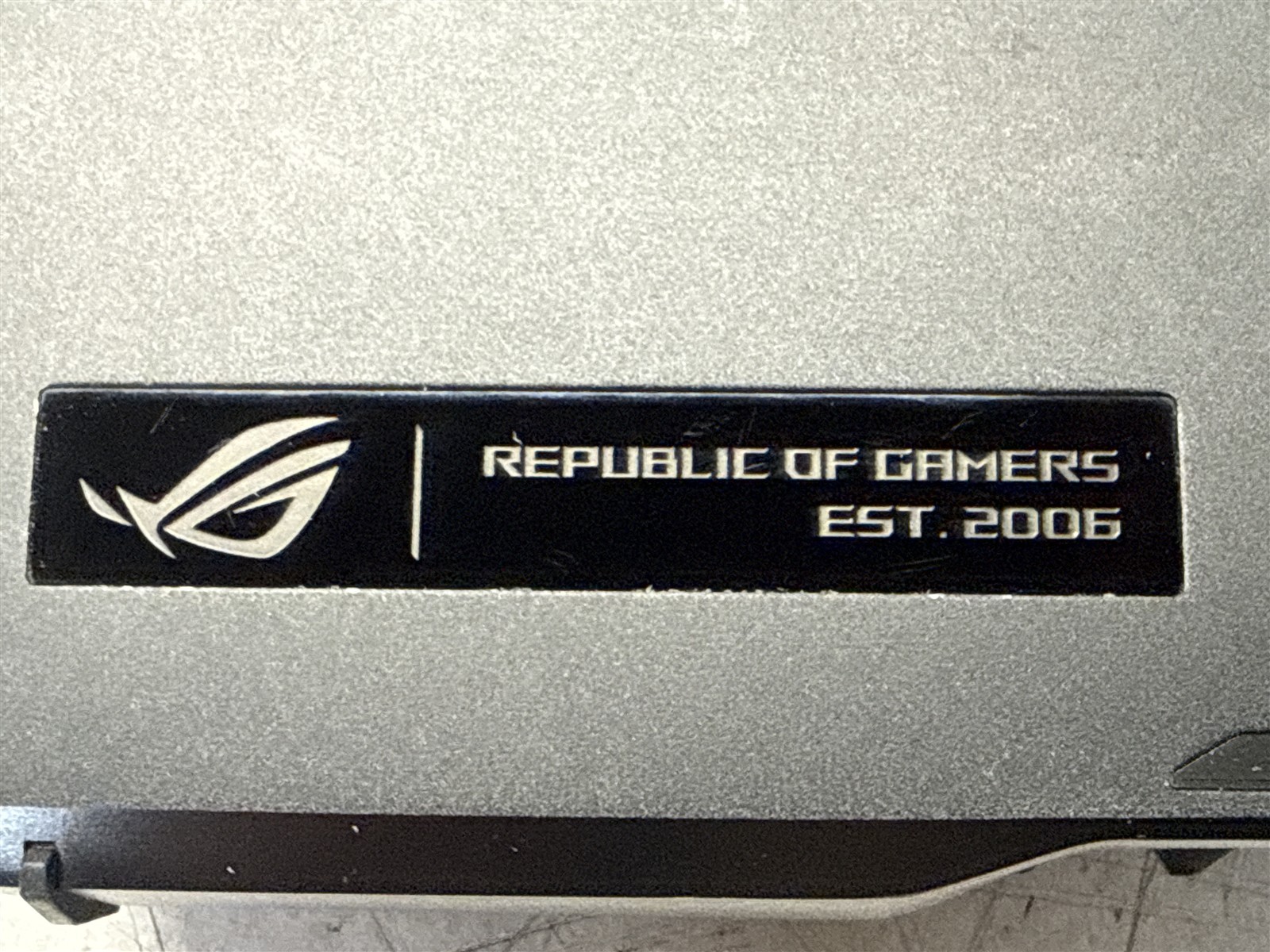 ASUS ROG ZEPHYRUS M16 GU6037 16″ CORE i9-12900H 16GB RAM GEFORCE RTX 3070 Ti