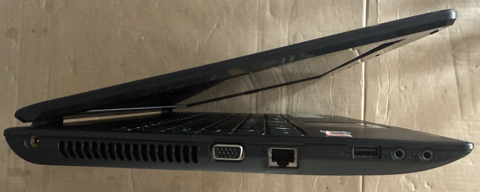eMachines E443-BZ602 AMD C-50 1000MHz 6 GB NO HDD/OS laptop only
