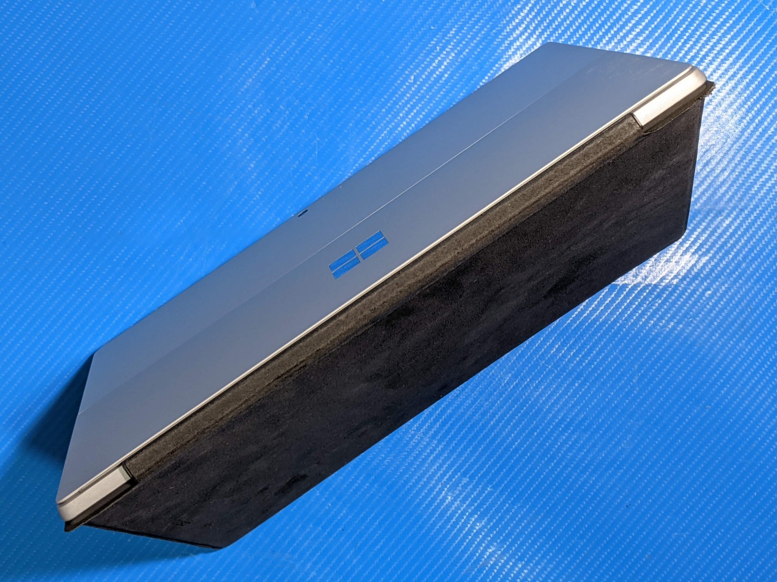 MS Surface Pro 1796 12.3″ 2736×1824 TOUCH i5-7300U 2.6GHz 4GB 128GB SSD Win10Pro