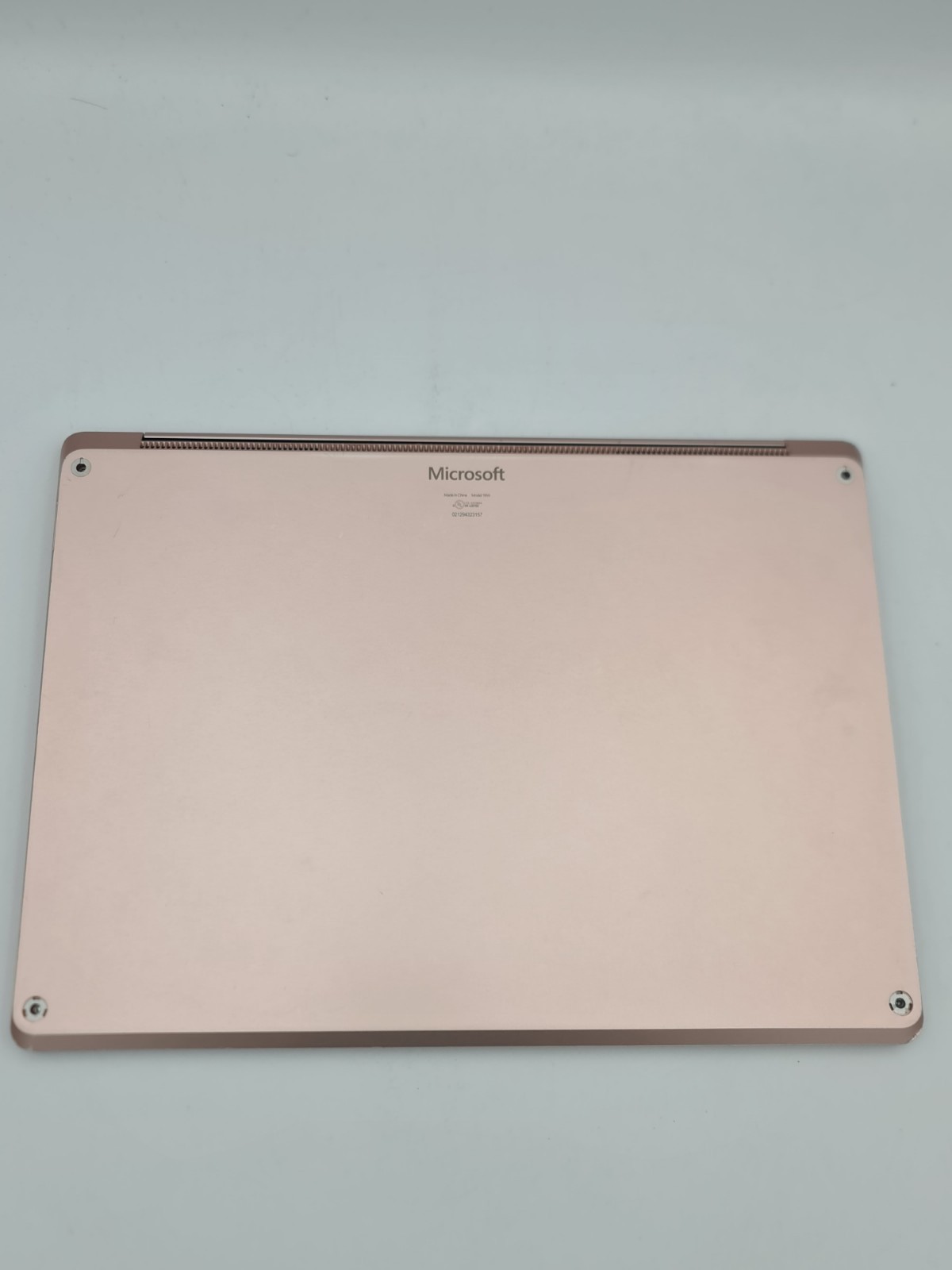 Microsoft Surface Laptop 4 – 13.5” Ryzen 5 | 16GB RAM | 256GB SSD (READ DESC)50C