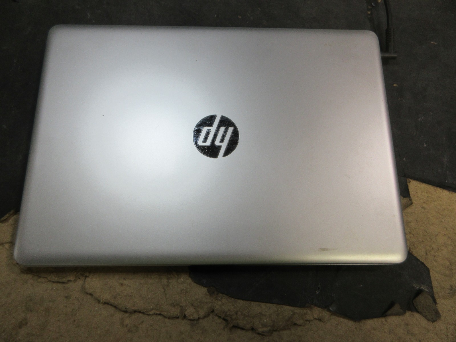 HP Laptop 14-cm0xxx AMD A9-9425 Radeon R5 4GB RAM w/Battery, No OS/HDD