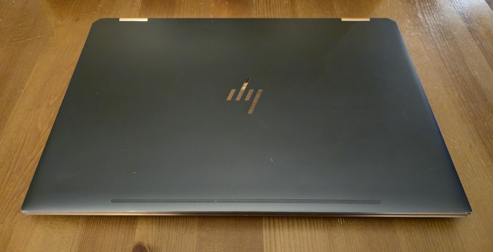 HP Spectre X360 15.6″ – 512GB SSD, i7 8th Gen. 16GB, 2-in-1 TOUCH + Charger, W11