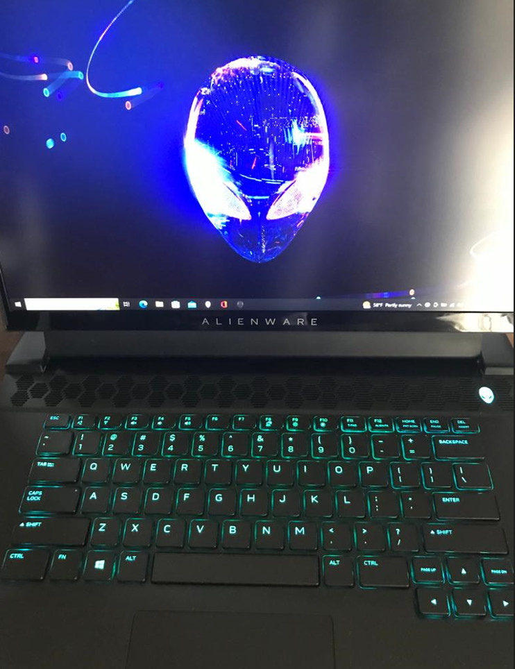 Alienware – m15 R4 15.6″ FHD Gaming Laptop i7-16GB RAM – RTX 3070 – 512 GB SSD