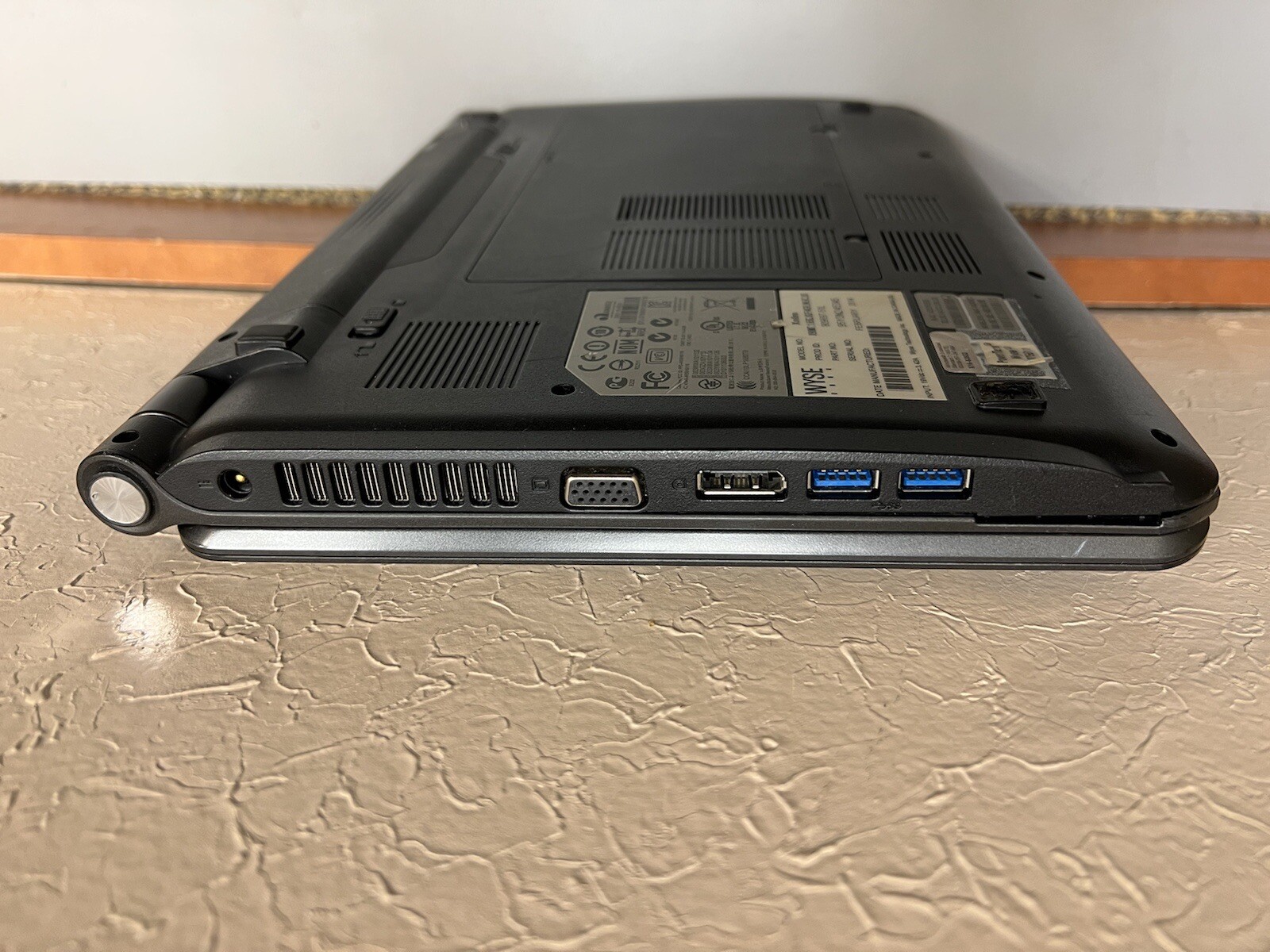 WYSE Xn0m AMD G-T56N 2GB RAM 80GB HDD WEBCAM WIN 10
