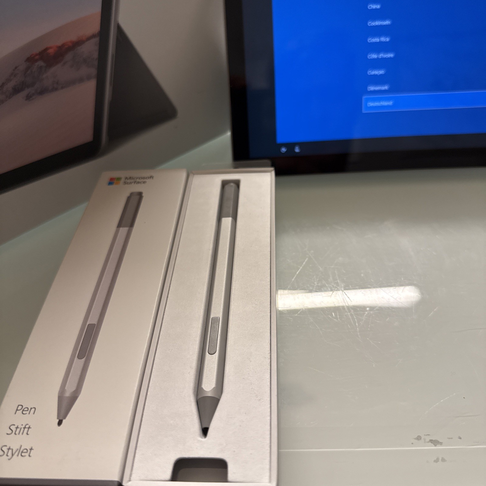 Microsoft Surface Go 2 1901 Pentium 4425Y 4GB RAM 64GB SSD 10.5″ Tablet With PEN