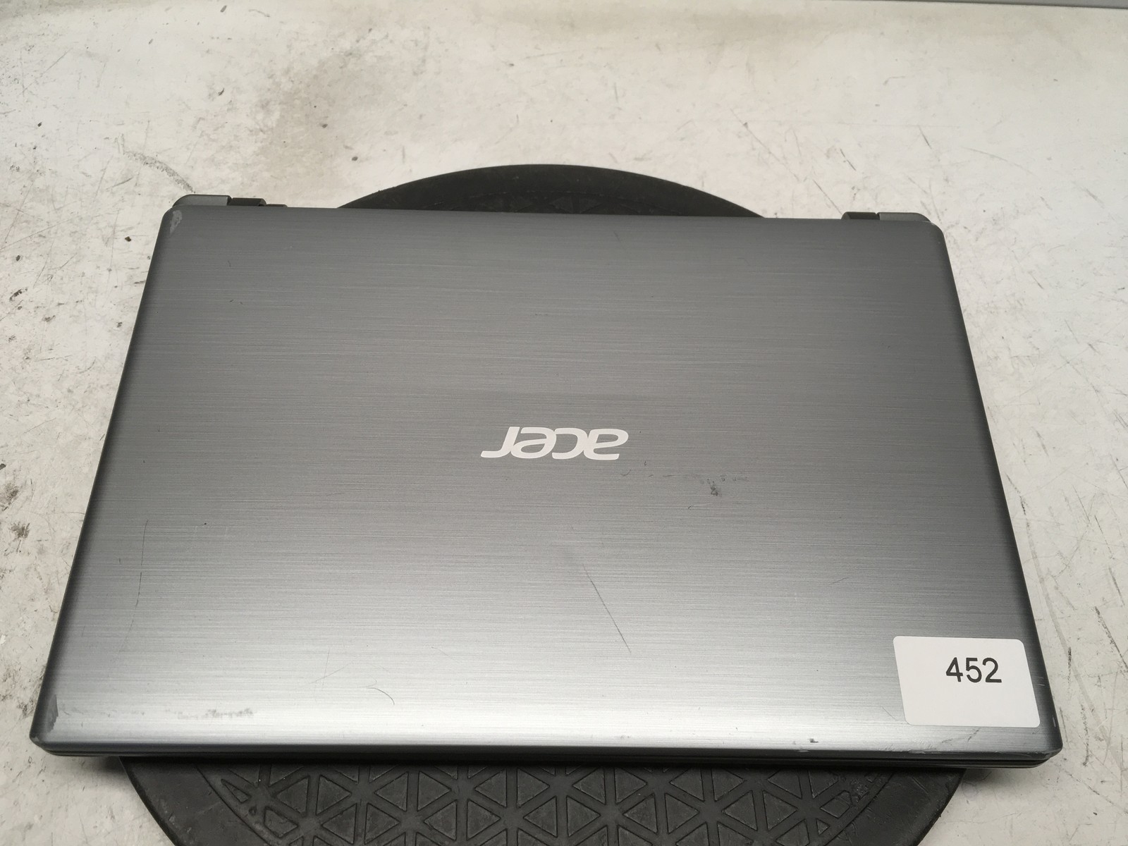 Acer Aspire V5-171-6471 Intel i5-3337U 1.8GHz 2 GB NO HDD No Batt