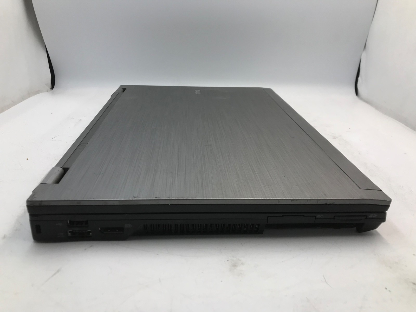 Dell Latitude E6510 15″ Laptop Intel Core i5-520M- NO POWER/BOTTOM