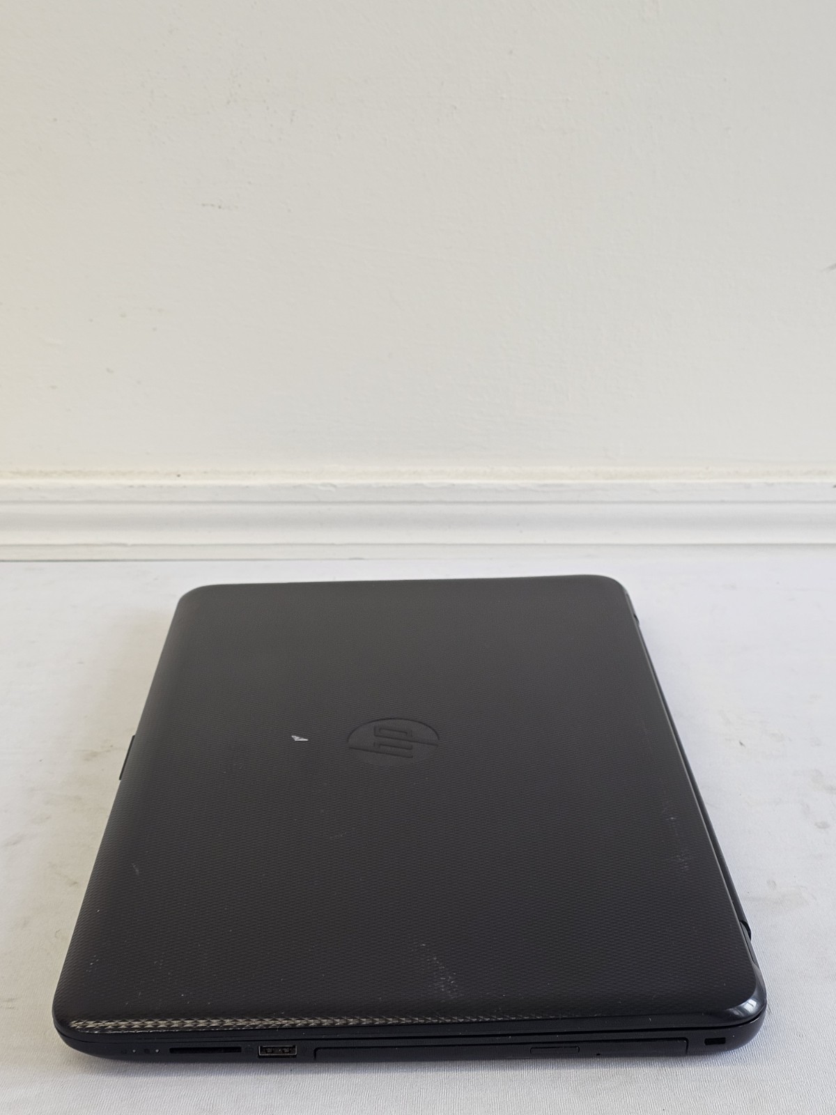 HP 15t-ac000 Laptop – Intel i3-4005u – 4GB RAM – 750GB HDD BAD BATT Win 10 READ